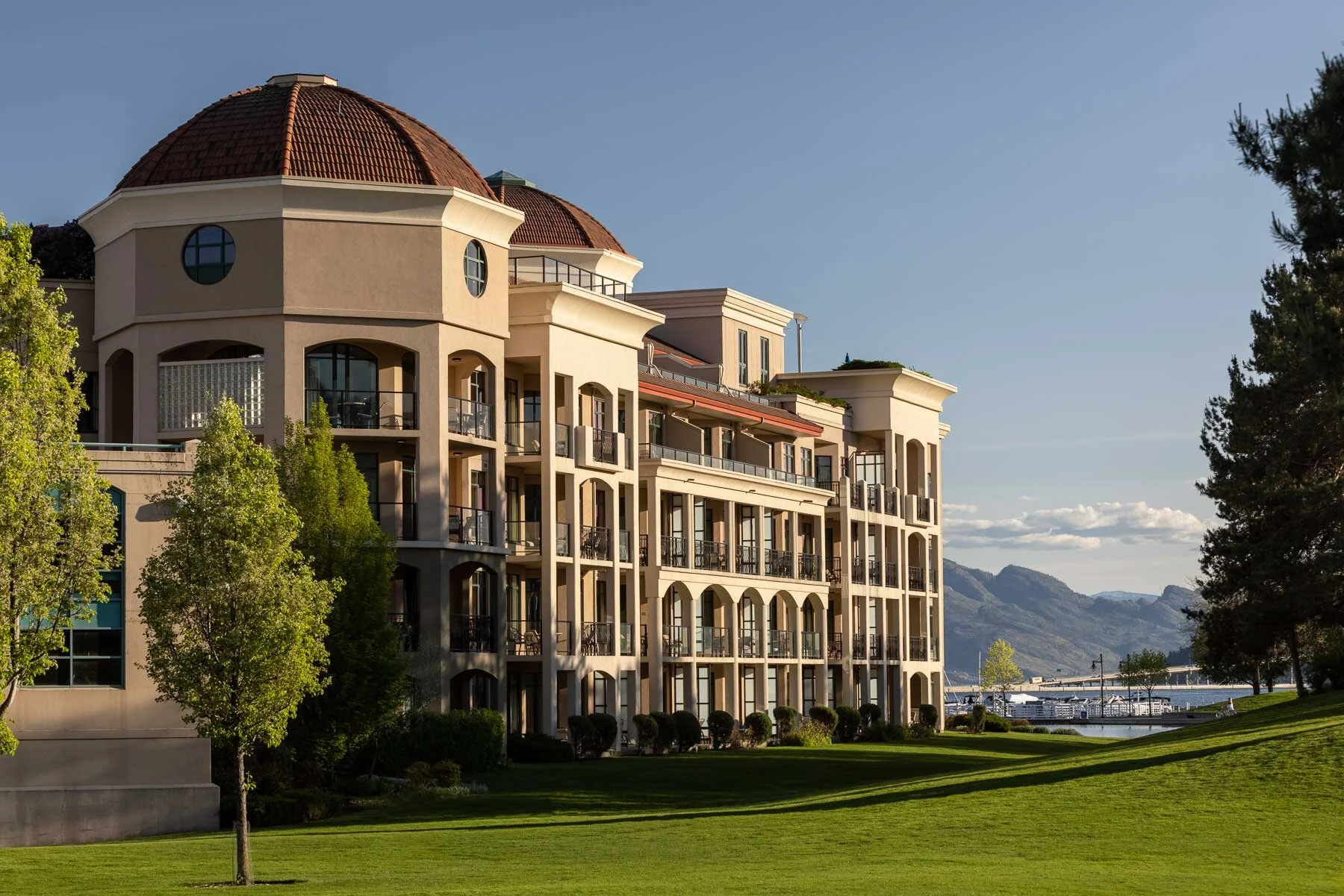 Photos — The Royal Kelowna — Bellstar Hotels & Resorts — Downtown