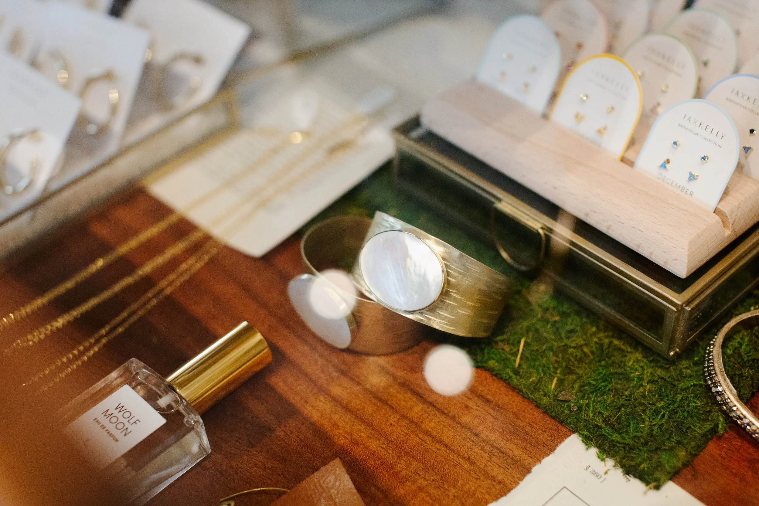 Jewelry Case Merchandising Details.jpg