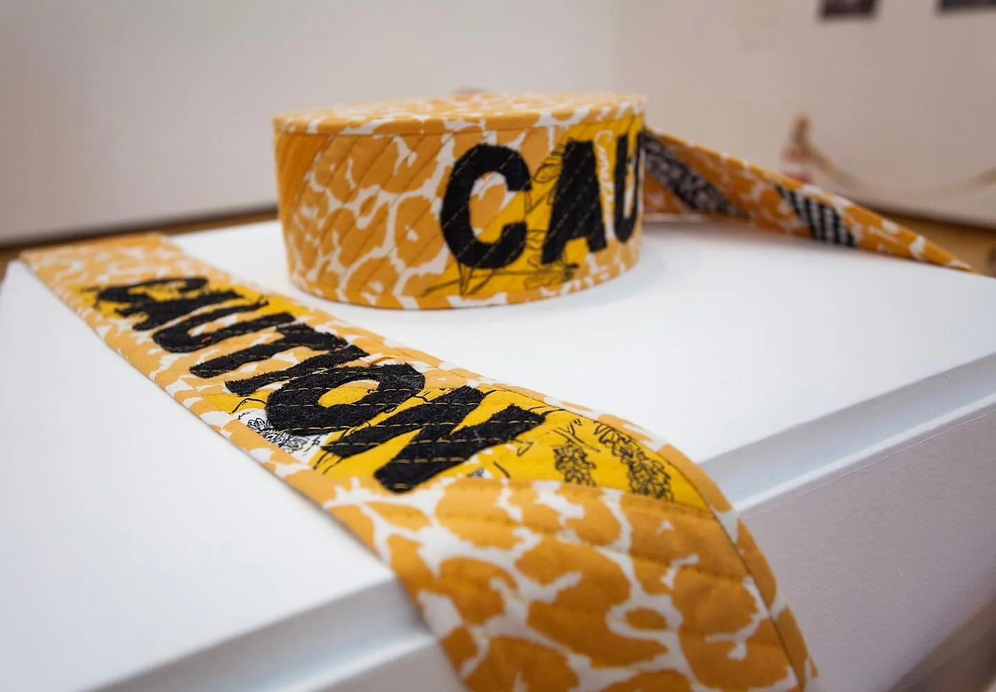 Finding beauty in every little stitch❤️

#art #artdetails #noticethelittlethings #cautiontape #quilt #quiltart #quiltlove #handmade #textileart #yellow