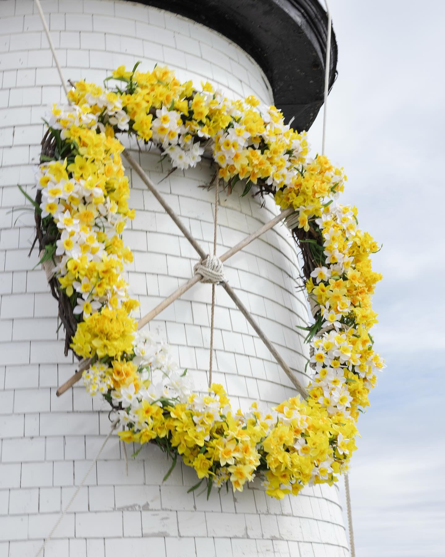 She&rsquo;s up and ready for all your moments. This was mine, my husband&rsquo;s retirement from @uscg after 20 years of service in front of &ldquo;our wreath&rdquo;. A little of him, a little of me 🌼💙⚓️
.
I selected three different colors / styles