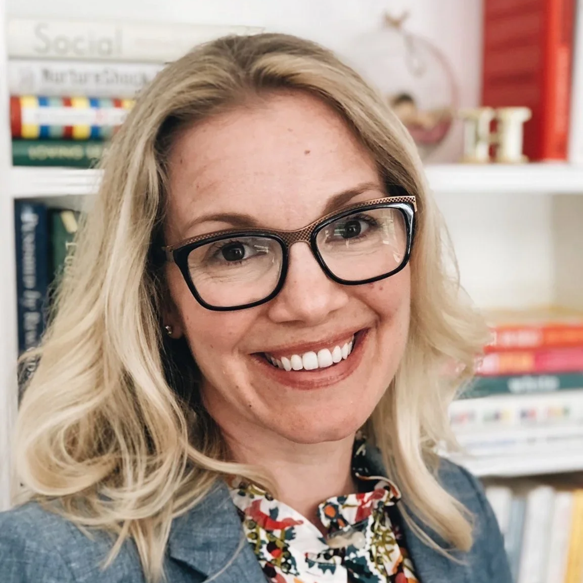  “Raising Girls Who Are Always On Show” with Oona Hanson