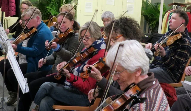 Vermont Fiddle Orchestra Plays Celtic &amp; Americana/Bluegrass in Montpelier for Make Music Day