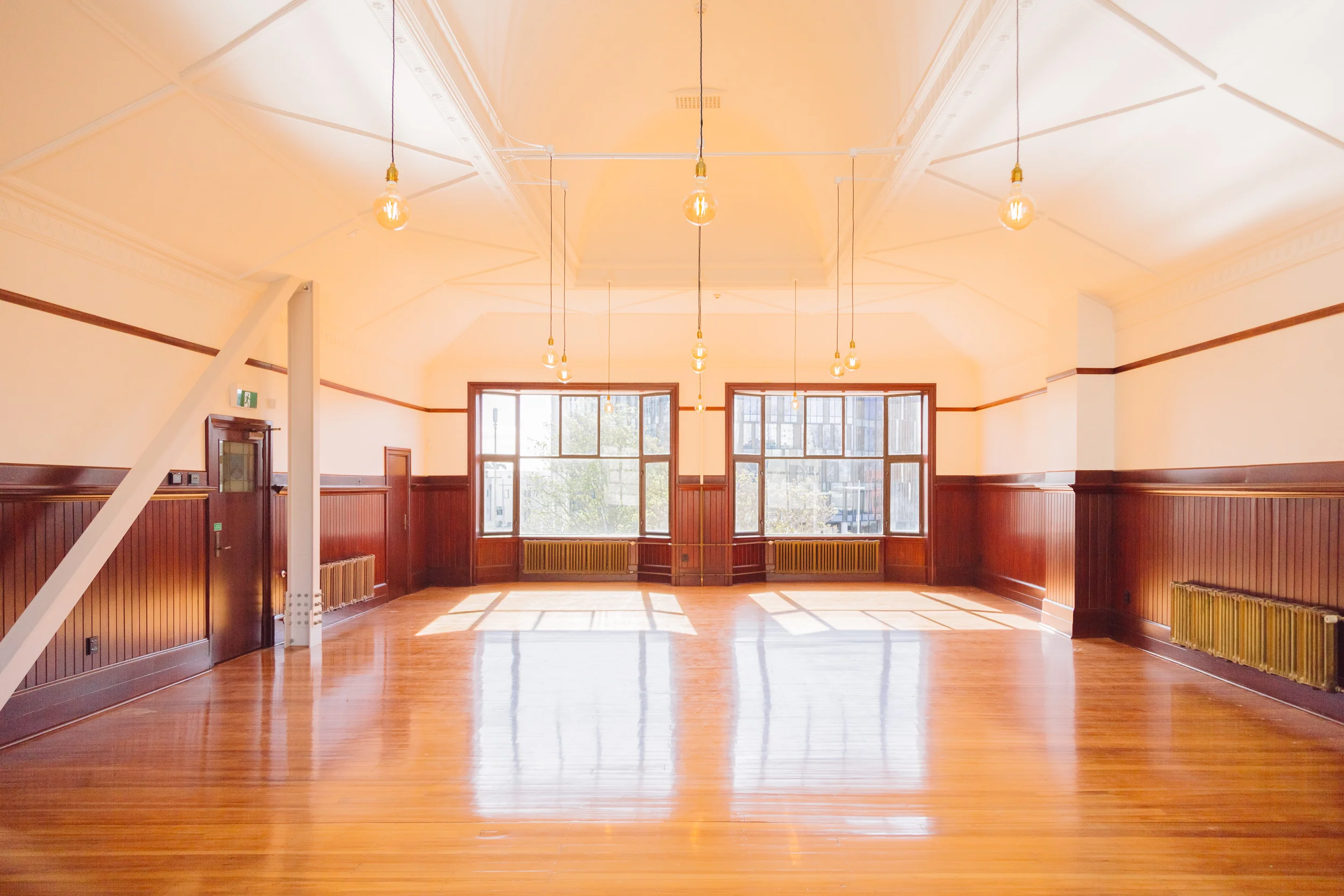 20180926-NAT_0200.CR2 federal club upstairs.jpg