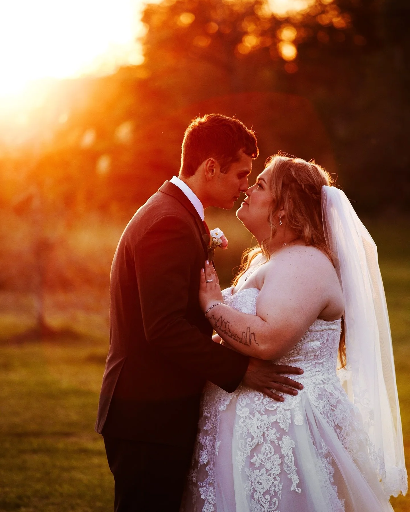 Capturing love in its purest form. 💍✨ 

#weddingphotography #michiganweddings # #bridalphotography #weddingvideography #loveinthelens #capturingmoments #michiganphotographer #weddingday #happilyeverafter #weddingphotos #sayido