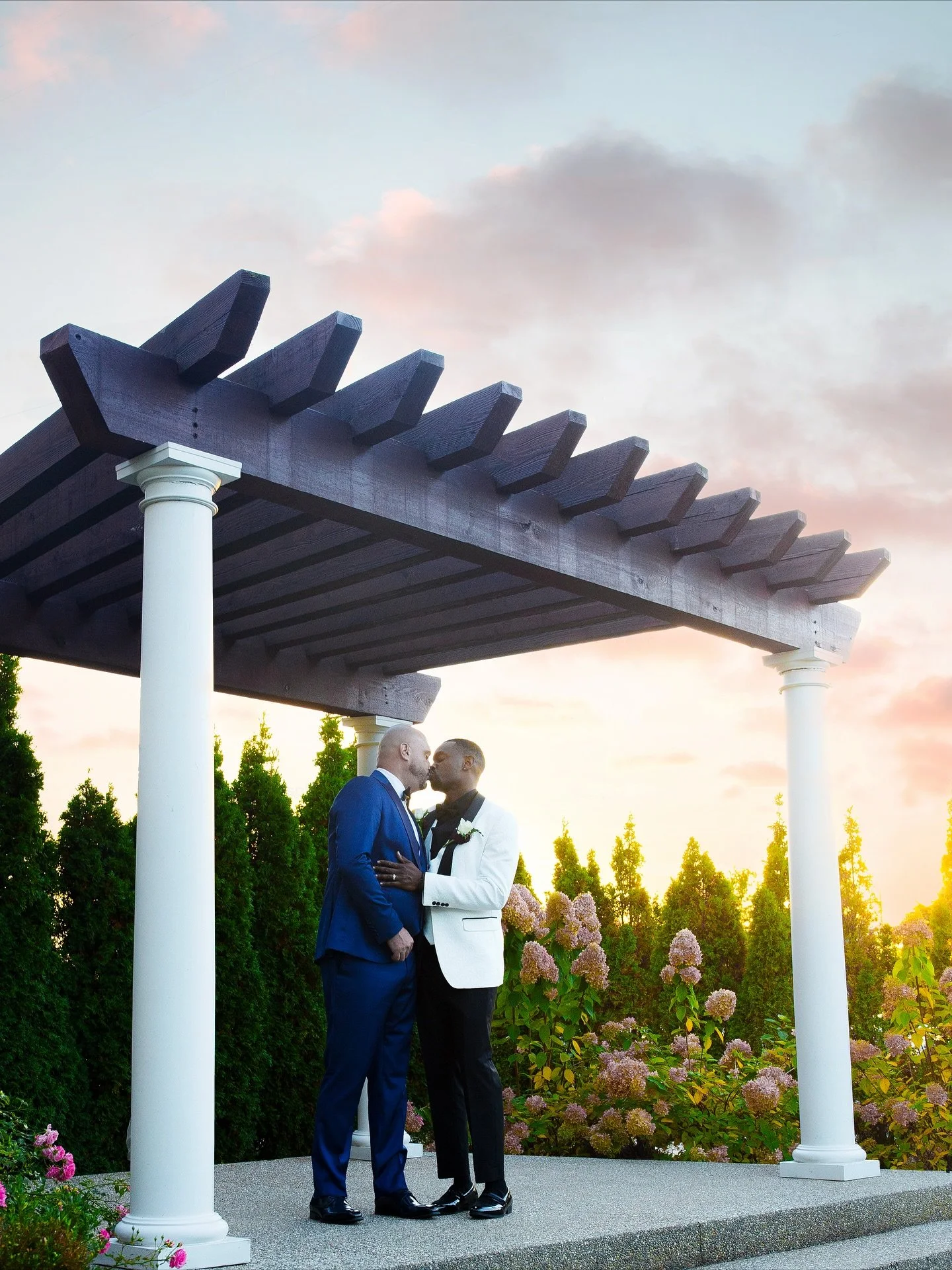 ✨Two Kings One Crown 👑 💍 🏳️&zwj;🌈

Learn more at www.joshuajohnsondesign.net

#weddingphotography #michiganweddings #bridalphotography #weddingvideography #loveinthelens #capturingmoments #michiganphotographer #weddingday #happilyeverafter #weddi