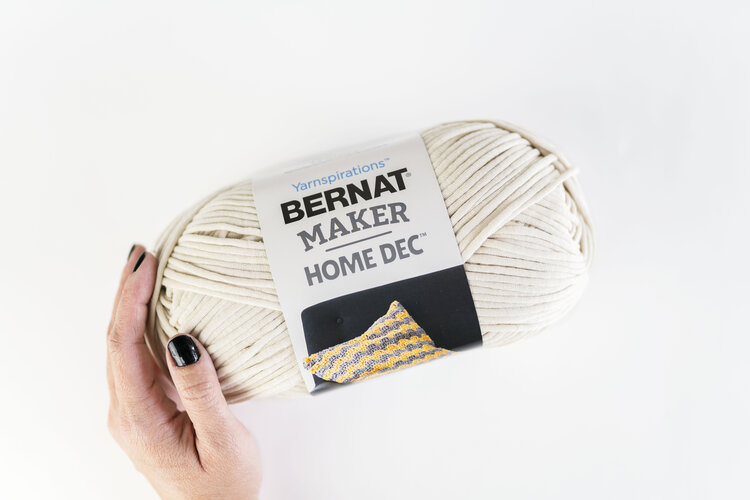 Bernat Maker Home Dec Black Yarn - 2 Pack of Easy to Use Yarn for Beginners – Cotton & Nylon Blend – Gauge #5 Bulky Yarn for Knitting, Crocheting