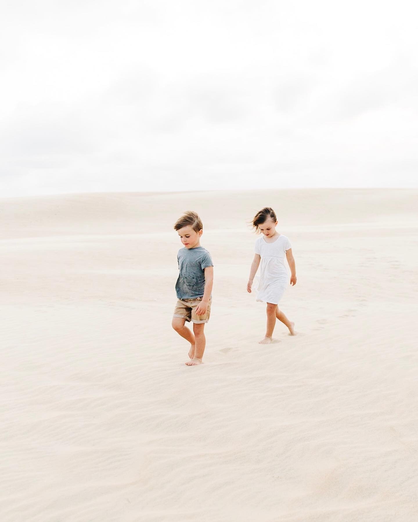 Adventure is calling&hellip; over Spring Break join me in the Outer Banks for mini sessions at jockeys ridge sand dunes or Corolla beach. Message me for any questions! 

 #winstonsalemphotographer #winstonsalemphotography #wintsonsalem #wsnc #mywsnc 