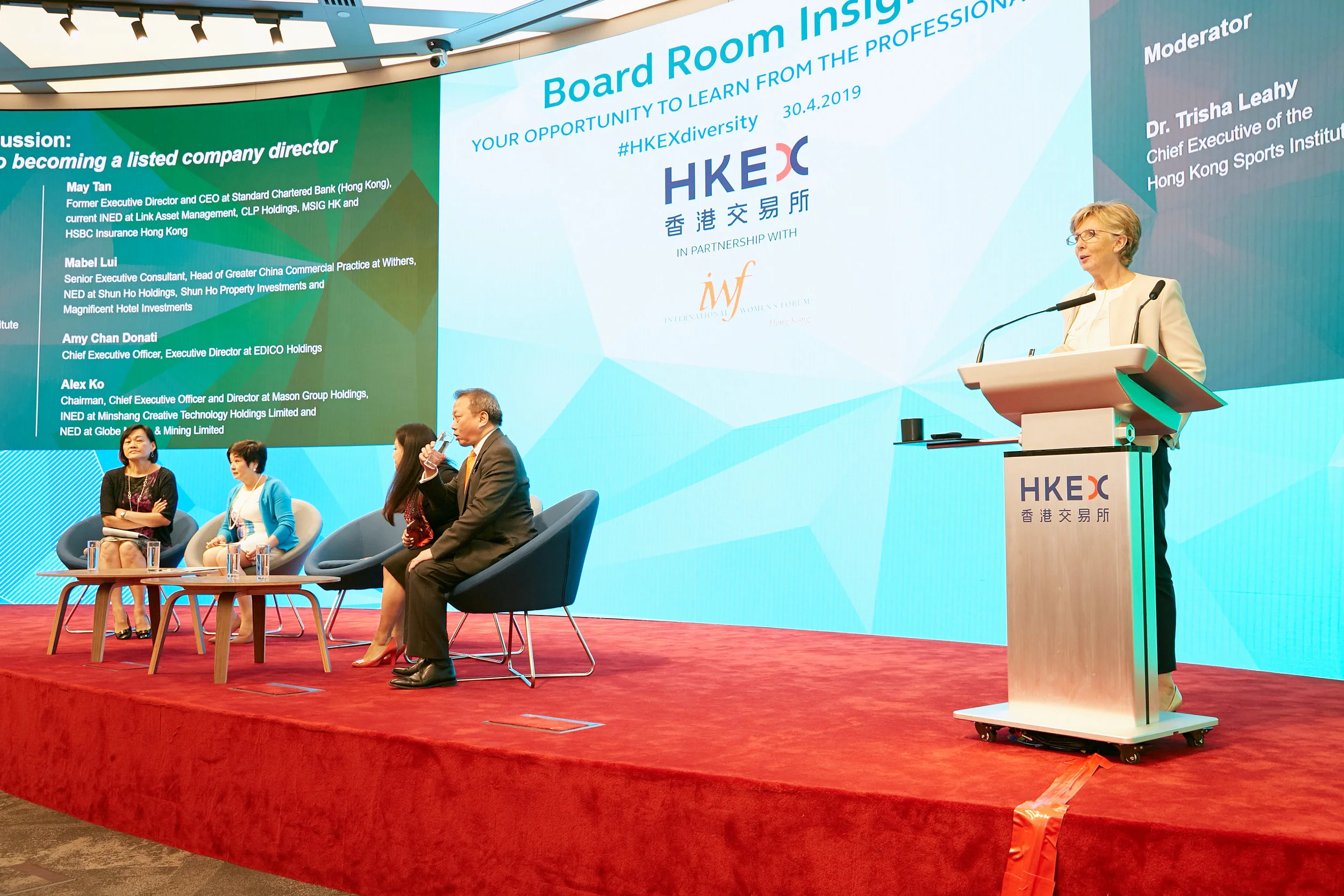 IWF-HK Past President Trisha Leahy moderates a panel on ‘Path to becoming a listed company director’ with Mabel Lui, IWF-HK member, among the panelists