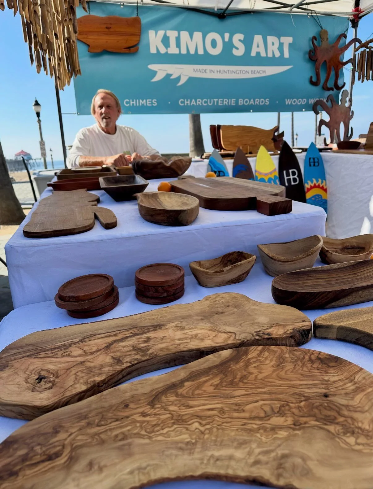 Shop Local + Wicked Finds + Make Some Magic! 🛍️ 

Make your way to the Surf City Artisan Fair this weekend for unique finds, handmade treasures, and local makers! 🧙&zwj;♀️ 

Daylight Saving Time means our hours are shifting, so plan your visit earl