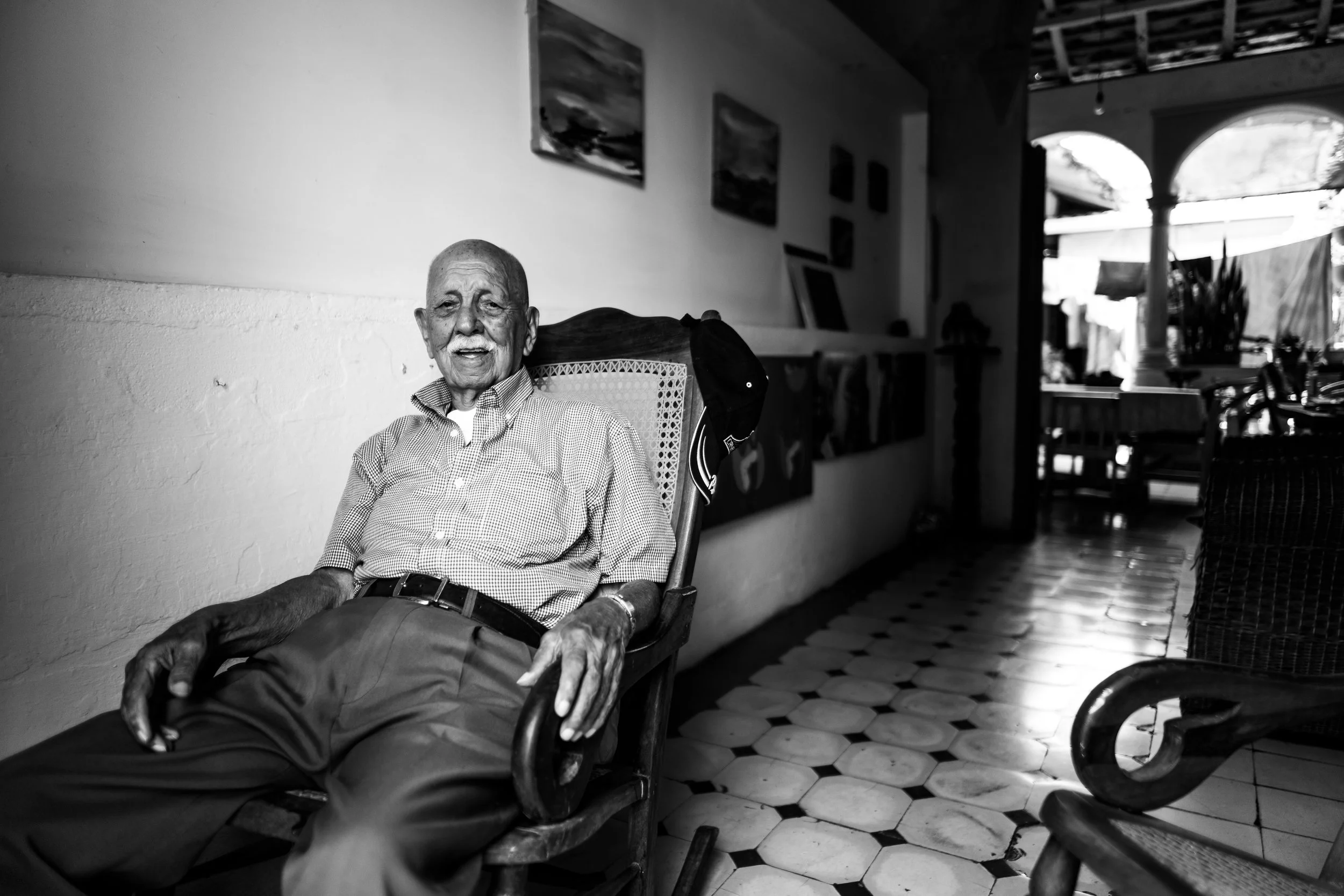 L1009437-2.jpg