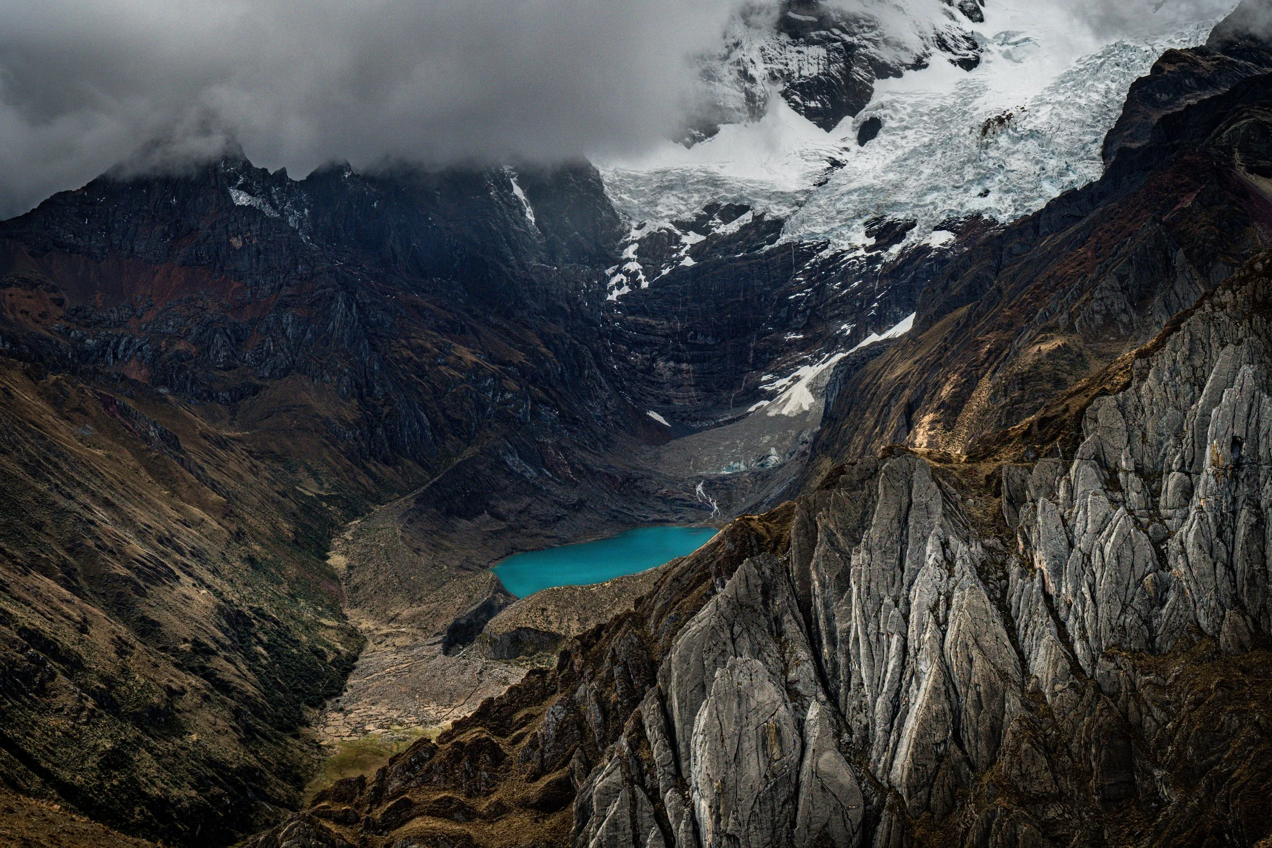  A view from Llaucha Pass looking down towards laguna Jahuacocha. 