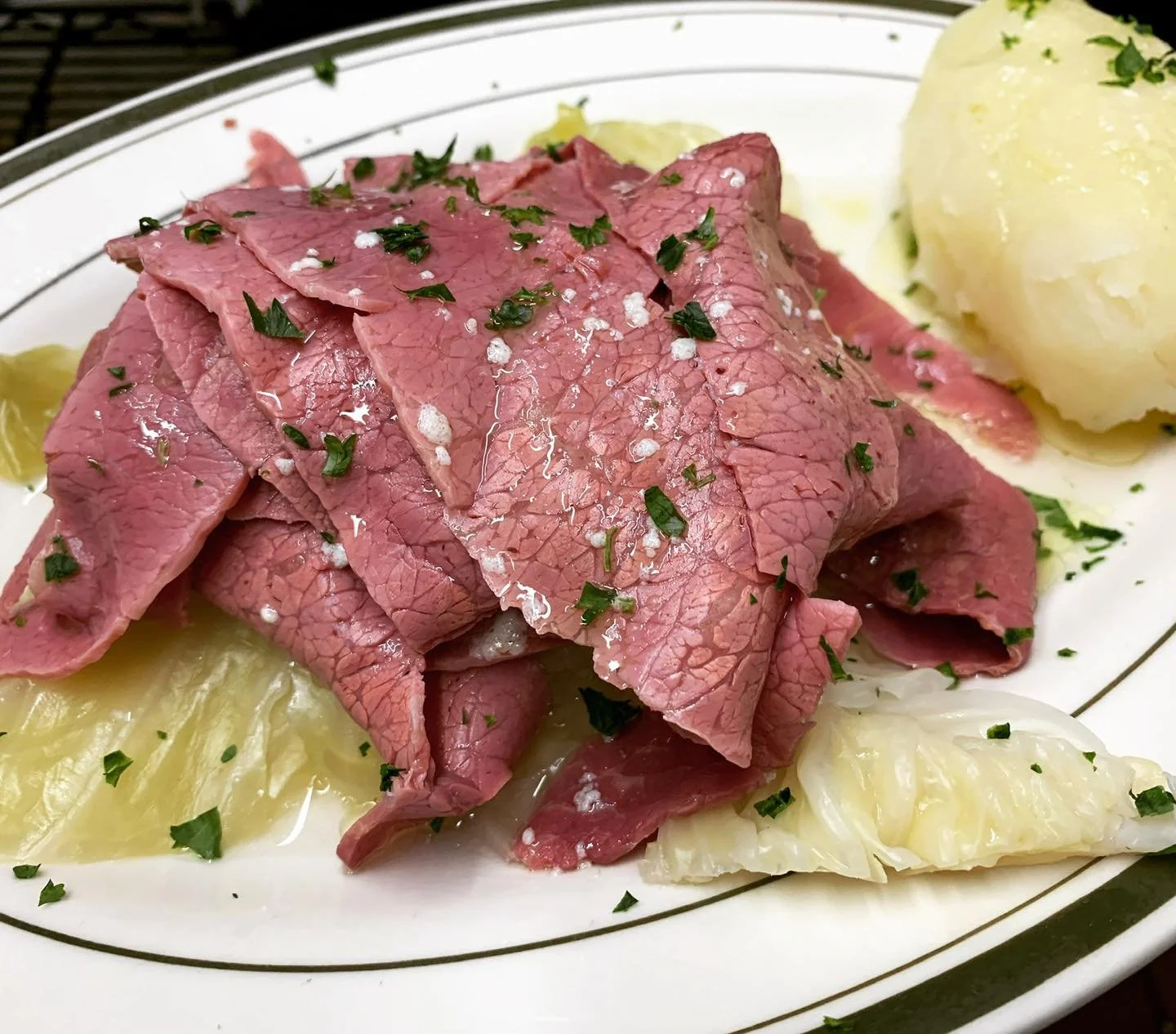 ☘️ St. Patrick&rsquo;s Day at John &amp; Molly&rsquo;s Tavern! ☘️

Join us on Tuesday, March 17th as we serve up all your favorite St. Patrick&rsquo;s Day classics! 🇮🇪

🍀 Corned Beef &amp; Cabbage
🥧 Shepherd&rsquo;s Pie
☘️ Ham &amp; Cabbage
🍫 Ch