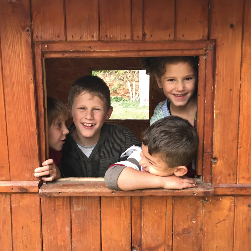 KIDS-2.jpg