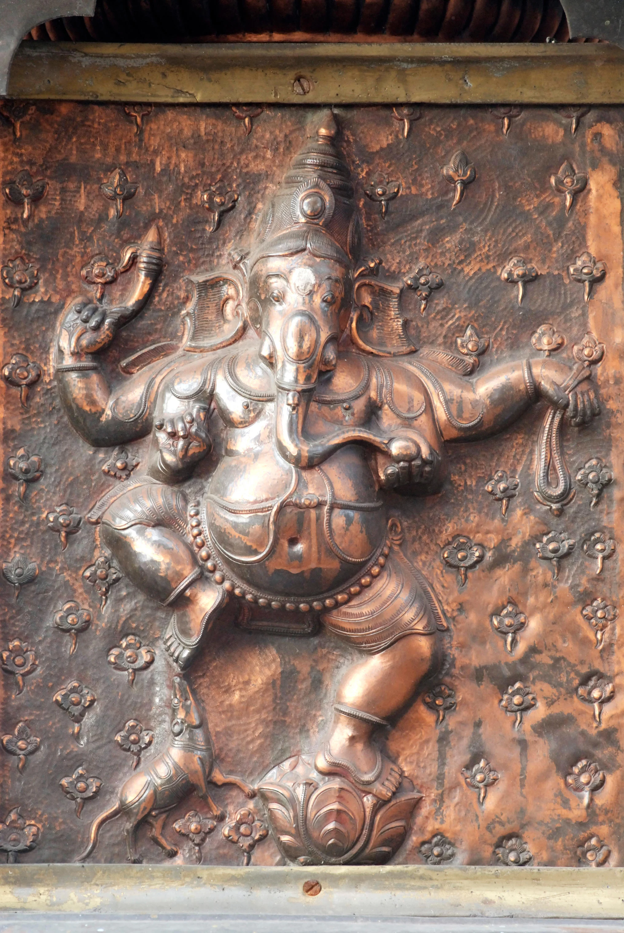 FG0JRB_Ganesha.jpg