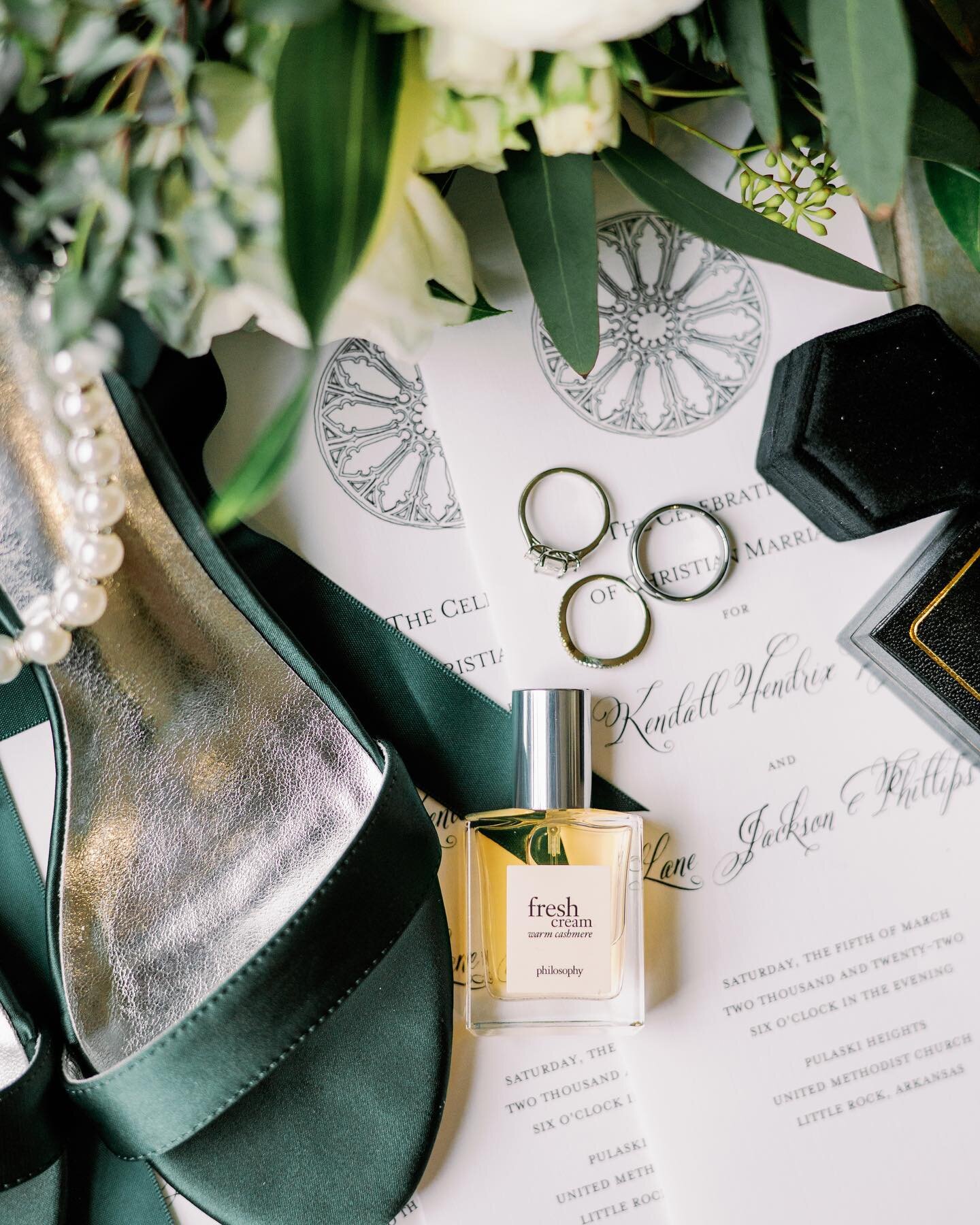 How lucky to find the one your soul loves 🌿💚 What a privilege to help Kendall &amp; Lane celebrate this special day 3.5.22.  @byrd_is_tha_word 

Month of Coordination: @liliasandolive, @maddiebschmidt 
Venue: PHUMC, @juniorleaguelr 
Caterer: @herit