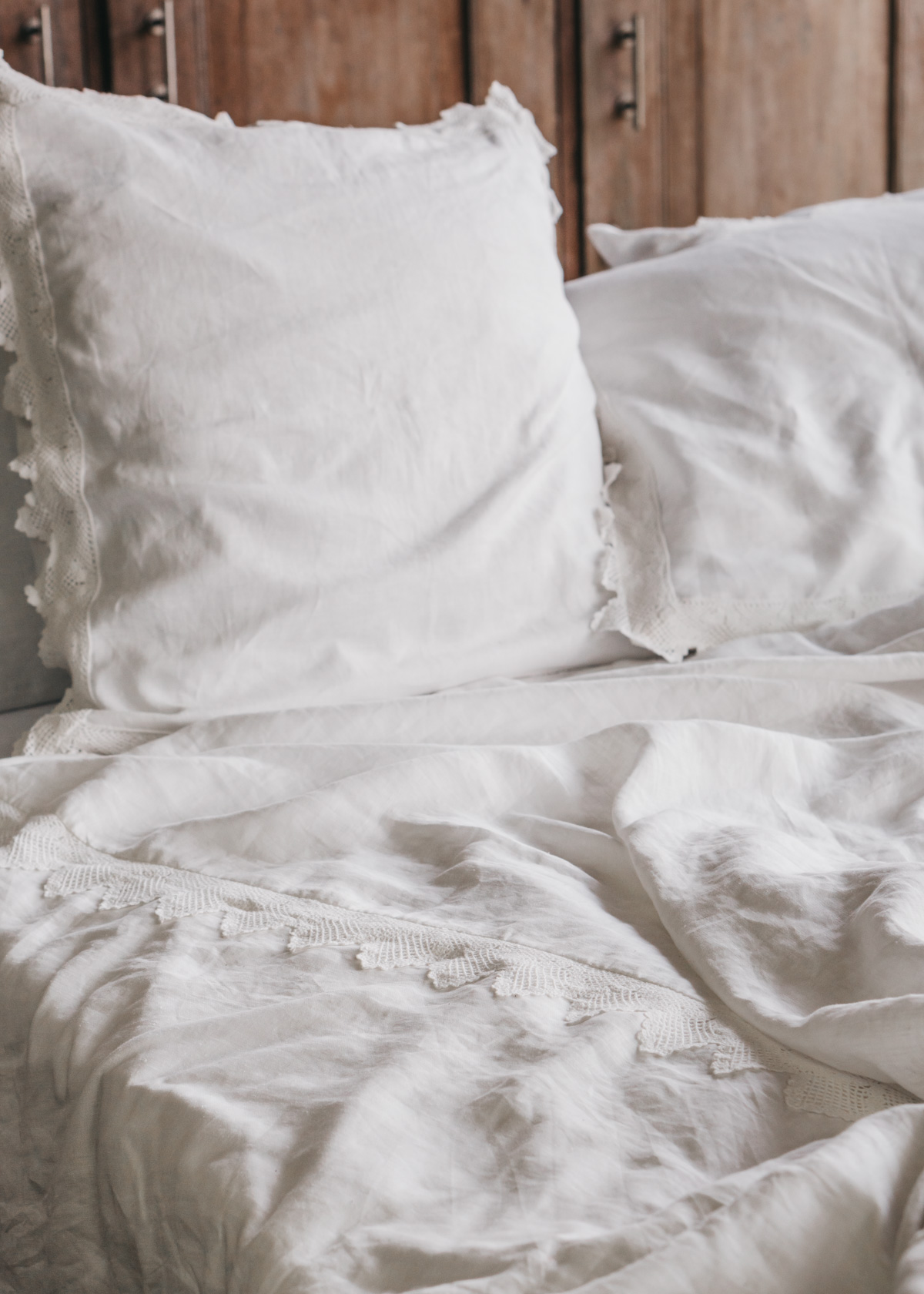 In The E Between Keira Mason Keira Mason In Between The Sheets White Linen