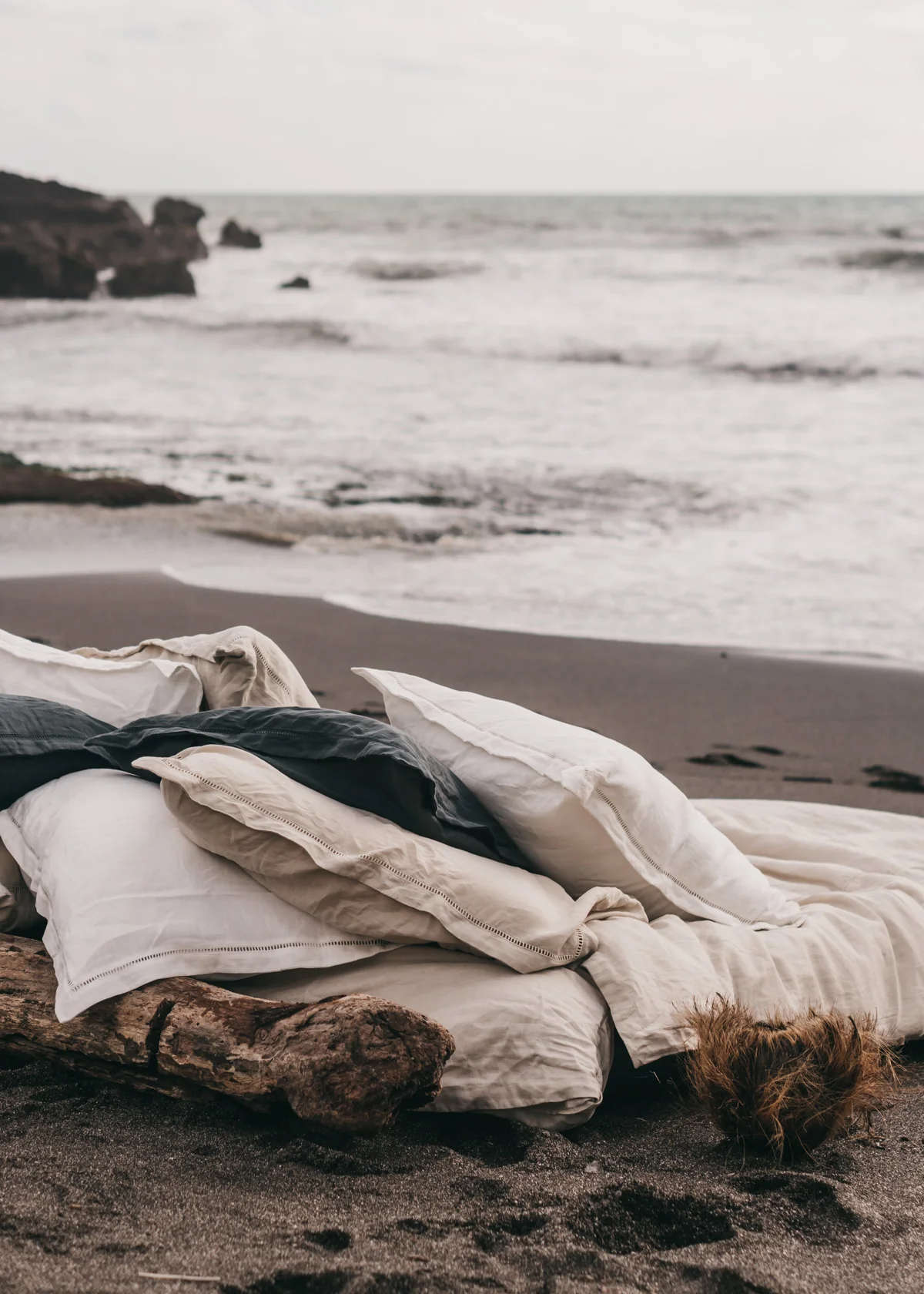 Keira-Mason-in-between-the-sheets-beach-linen.jpg
