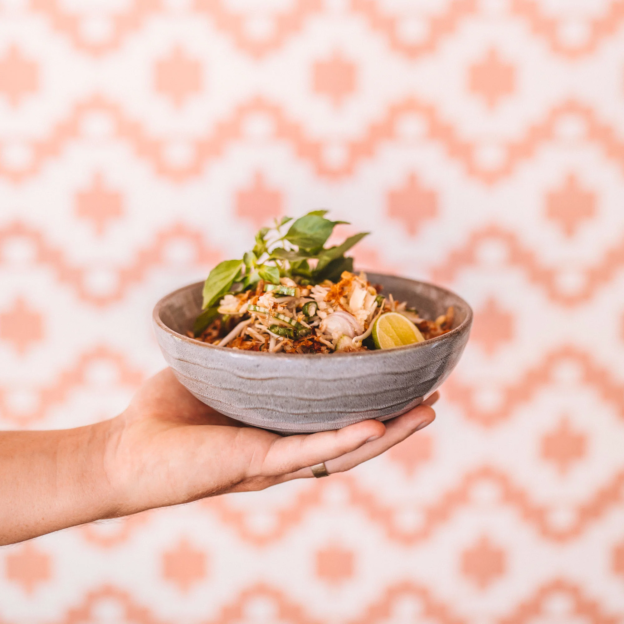 keira-mason-ulekan-holding-salad-bowl.jpg