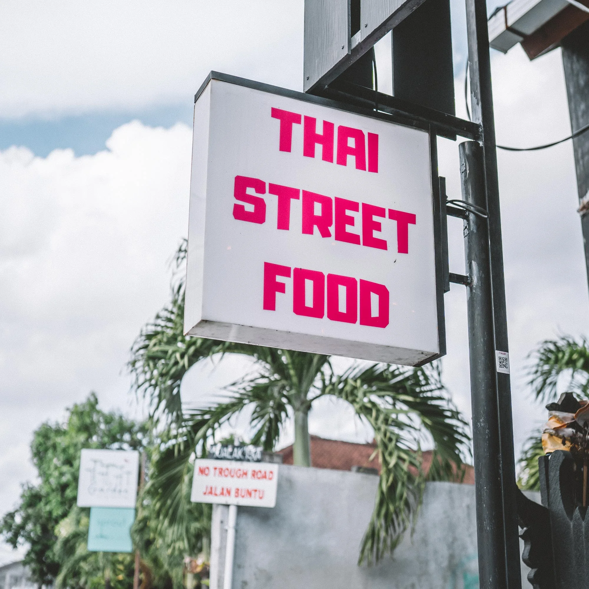 keira-mason-bangkok-hustle-sign.jpg