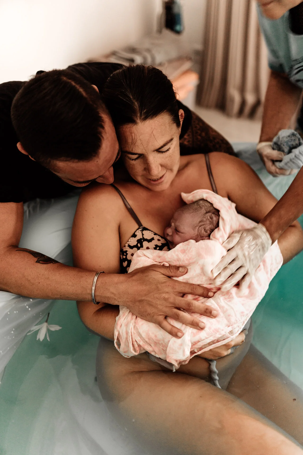 keira-mason-waterbirth-intimate-first-moment.jpg