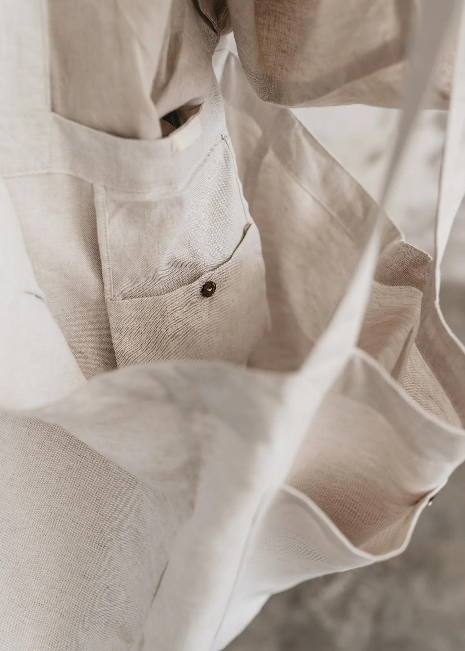 keira-mason-nowhere-and-everywhere-linen-bag-grey.jpg