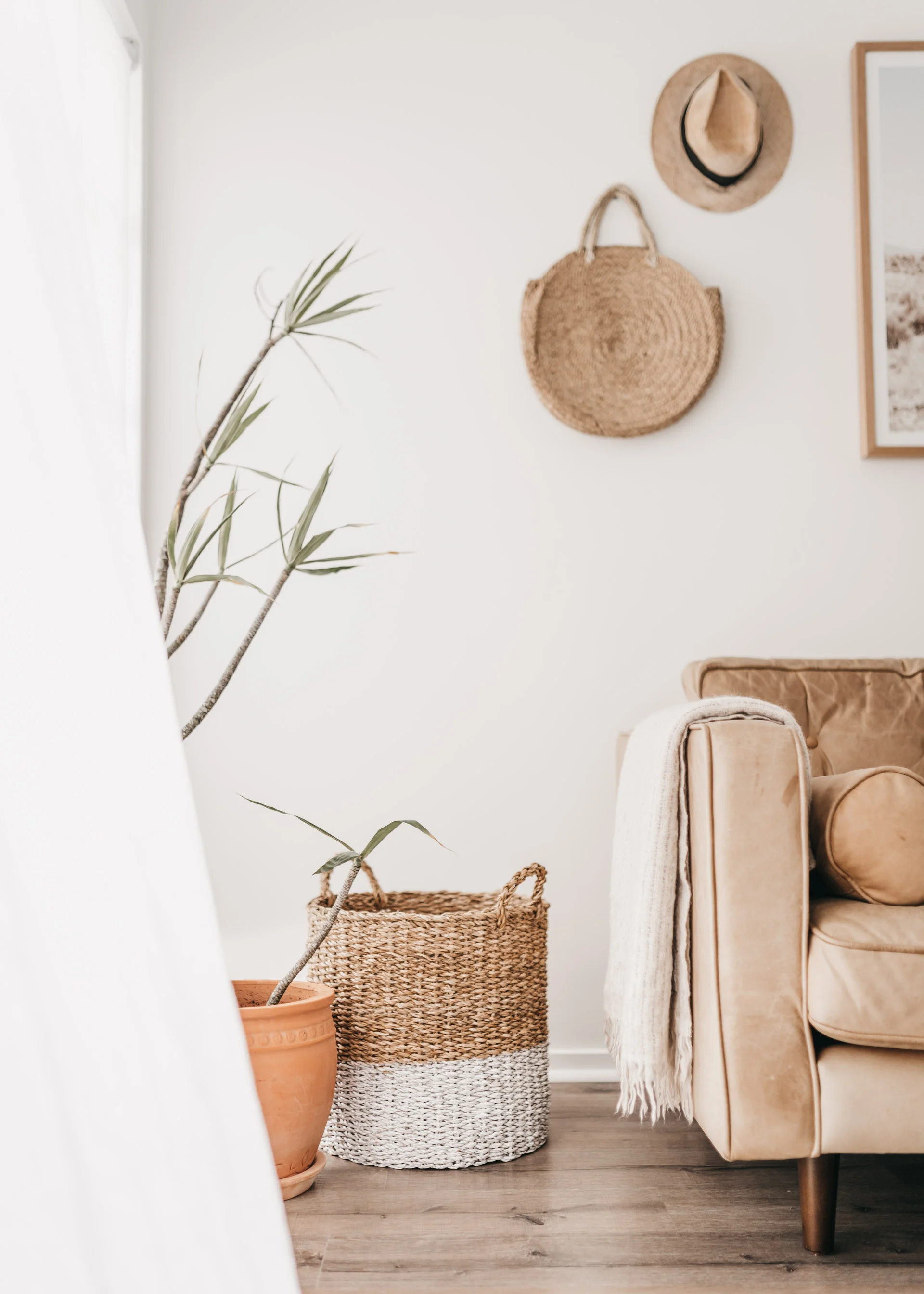 keira-mason-caba-cottage-lounge.jpg