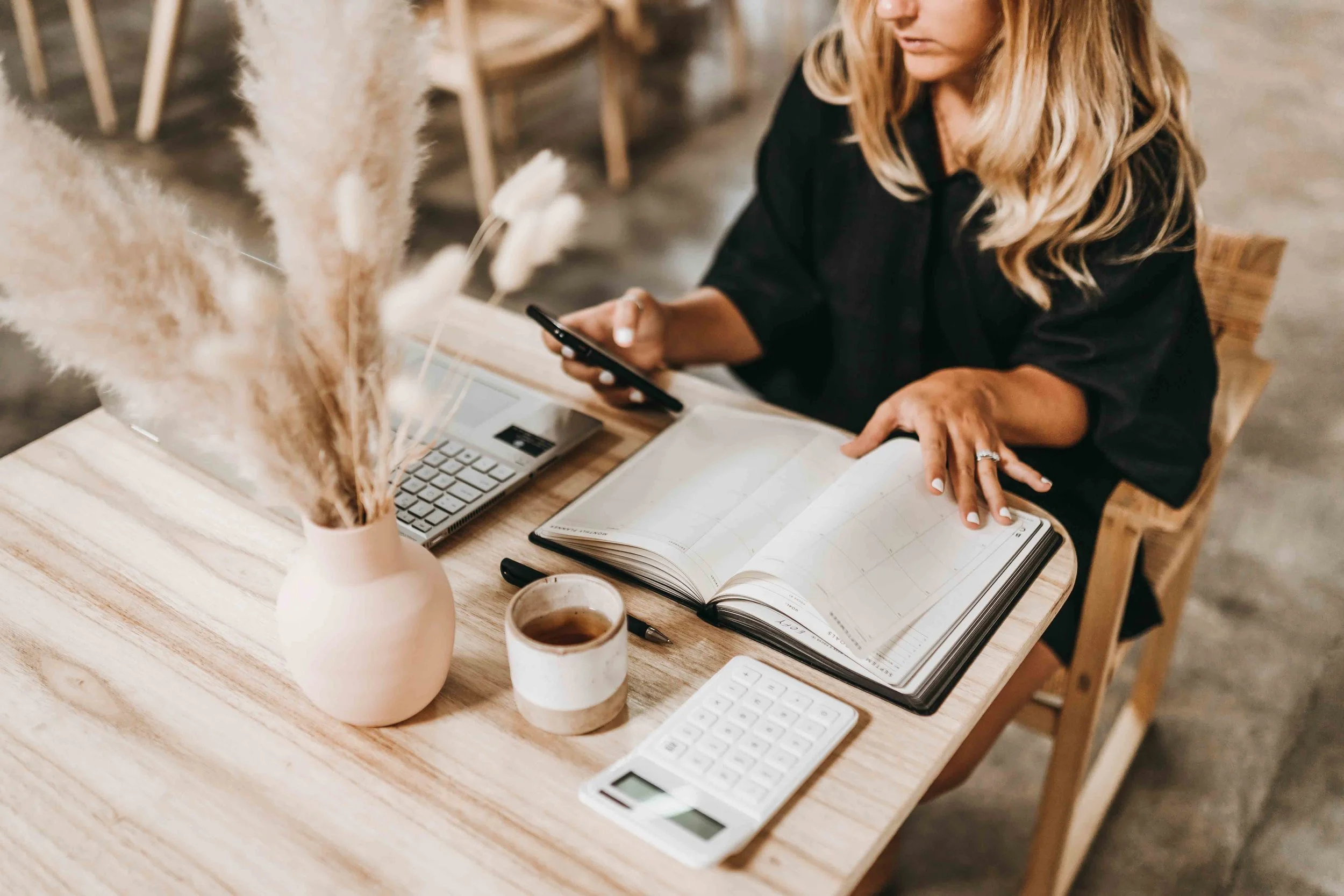 keira-mason-zest-bookkeeping-solutions-work-space.jpg
