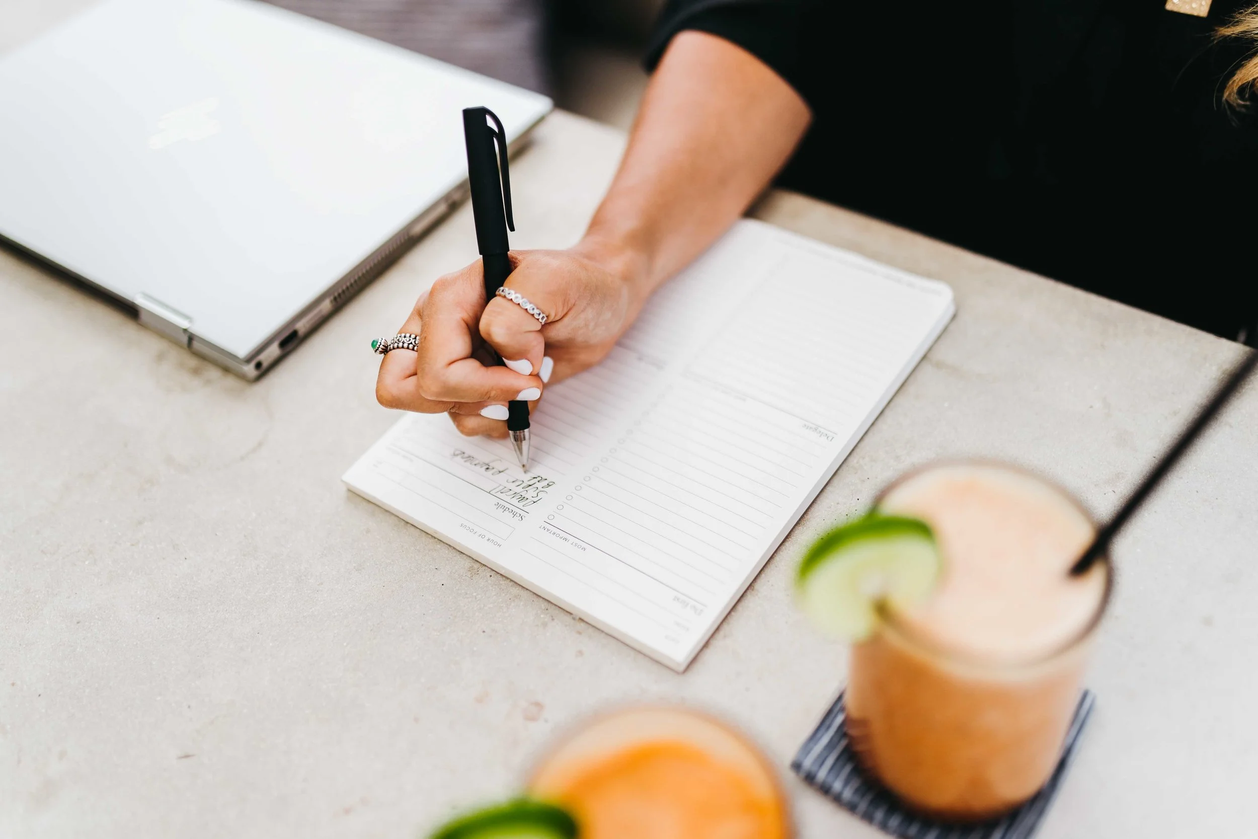keira-mason-zest-bookkeeping-solutions-writing-down-list.jpg
