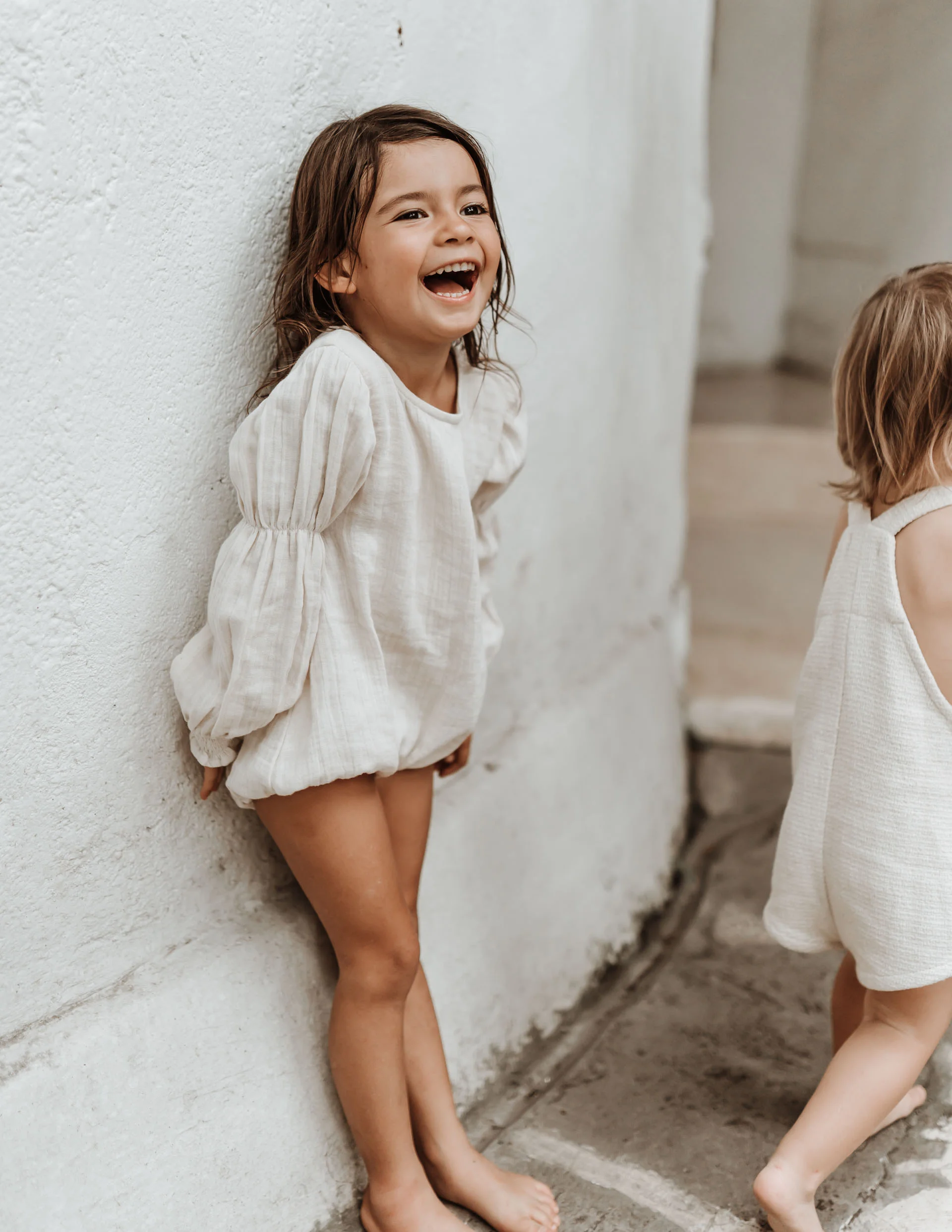 keira-mason-illoura-the-label-cute-girl-laughing.jpg