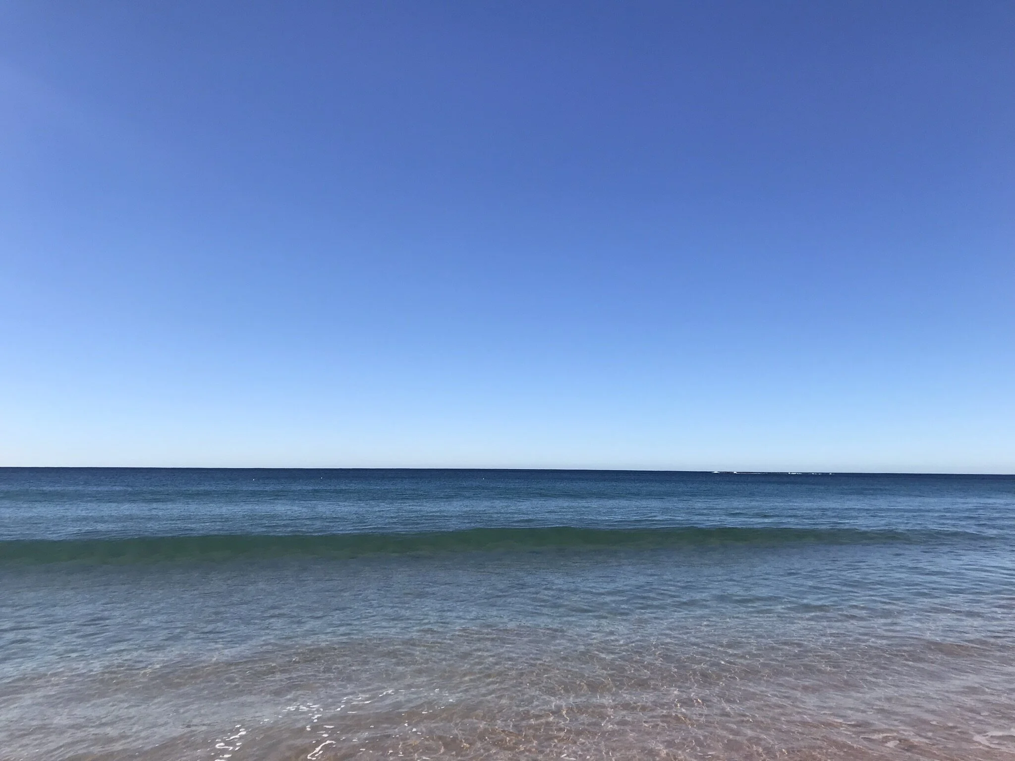 calm blue ocean newport 2.jpeg