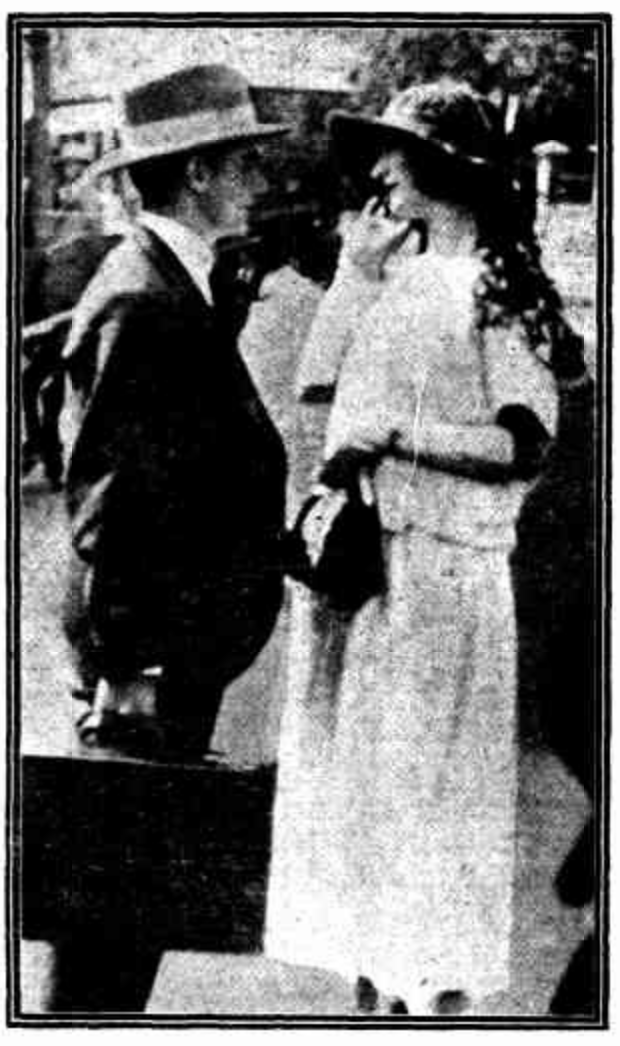 Miss Helen Josephine Sadler, Auburn’s girlfriend and Crown witness, in conversation with a clerk from the defense team. The Sunday Times, 4 May 1924.