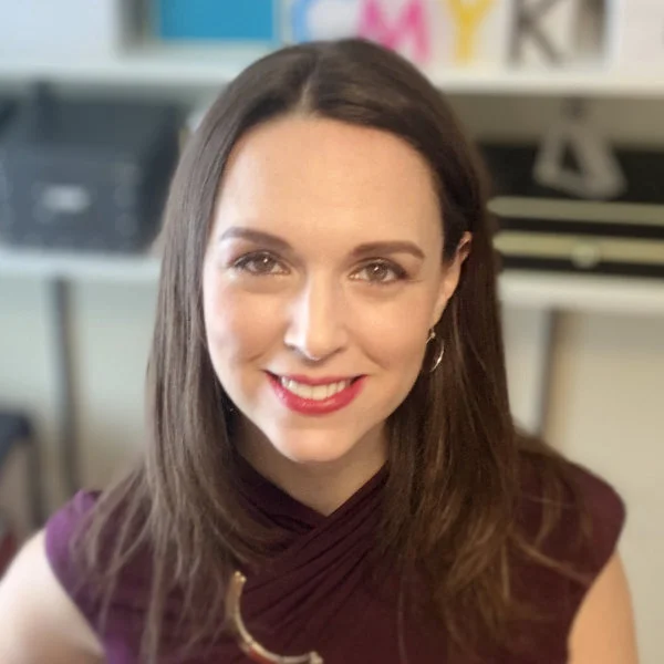 laura-stringer-li.jpg