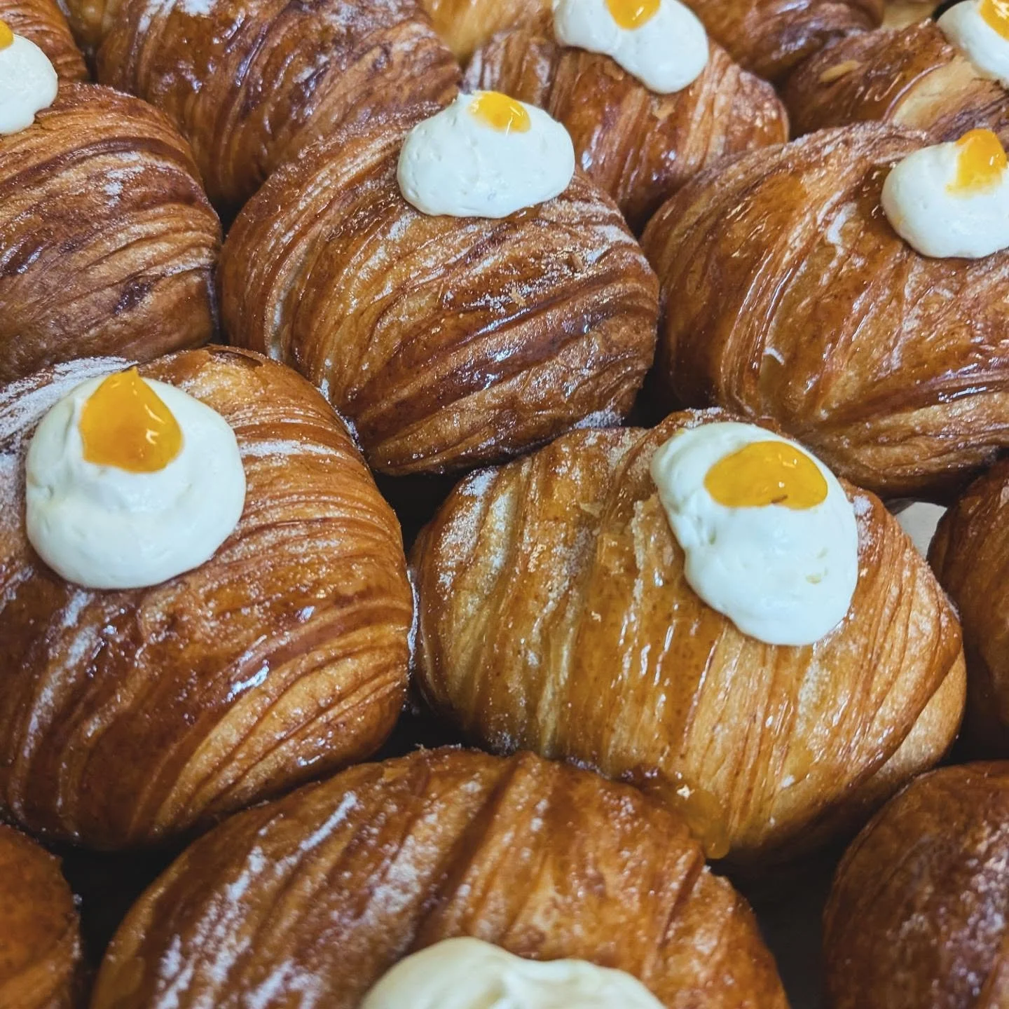 No markets today sorry folks. 
Come and see us at the bakery though. Grab a cruffin with creme diplomat and my 92 year old neighbour's apricot jam. World's your oyster.