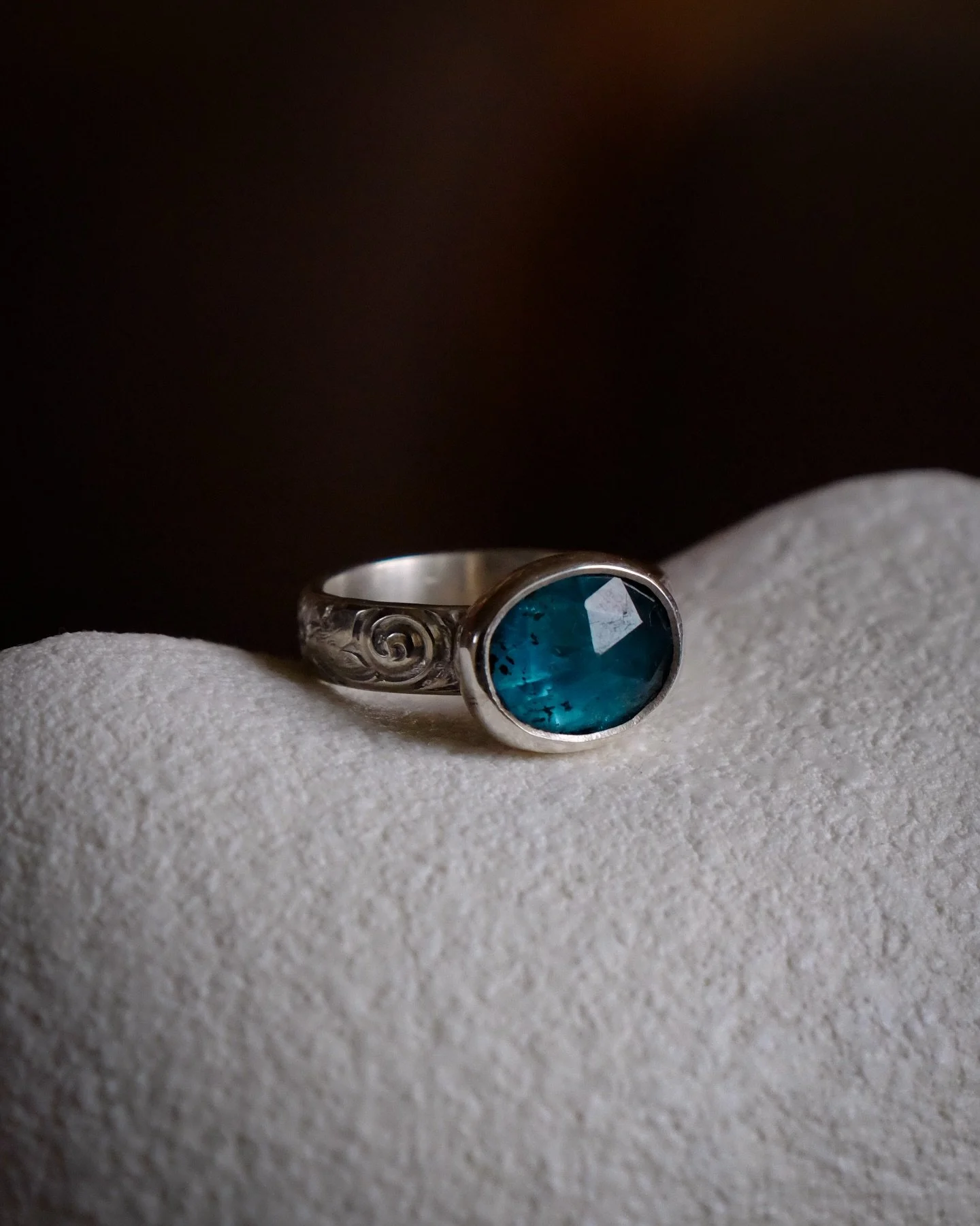 Today&rsquo;s intention was to sit and make some sterling silver jewellery. I had planned on a green kyanite pendant but had to pivot as it just wasn&rsquo;t go to plan. So instead this gorgeous ocean kyanite ring came into creation 😍. 
.
.
.
.
#oce