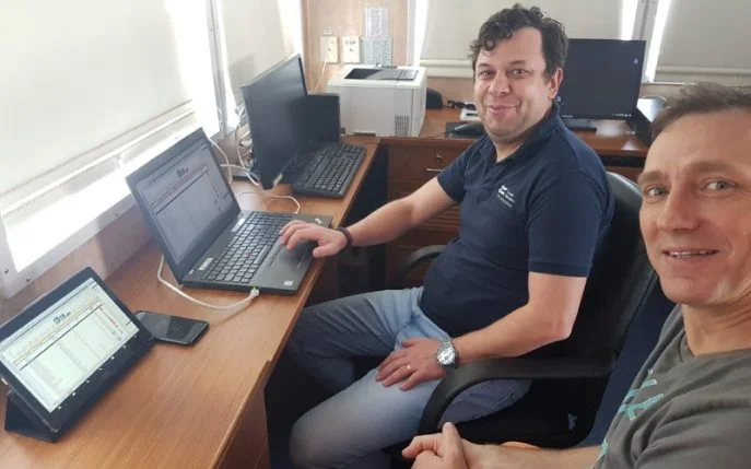 Chief Engineer Dorin Ichim and Master Dan Craciun performing the first ever remote survey in Bahrain