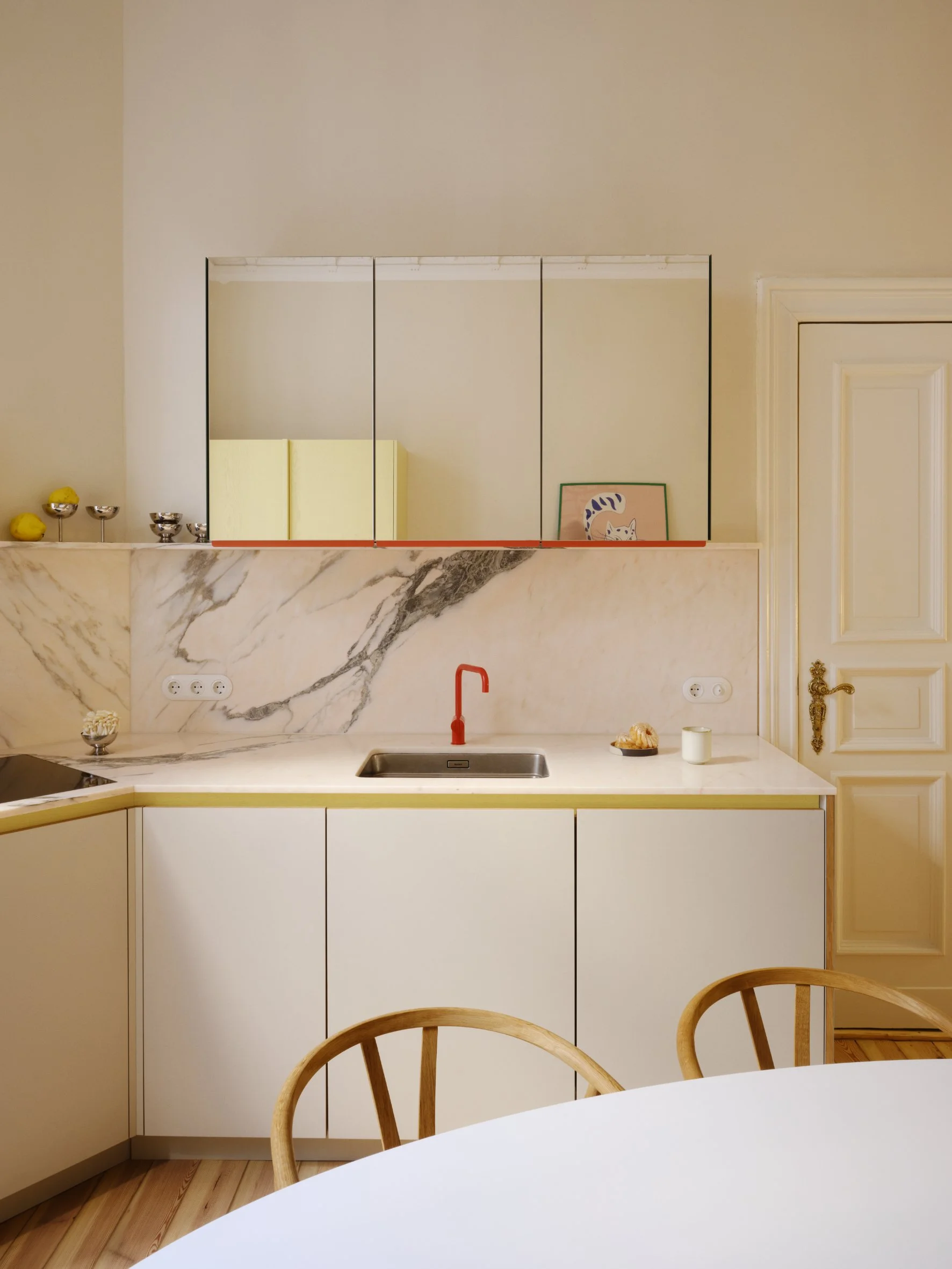 Miss Marble Kitchen