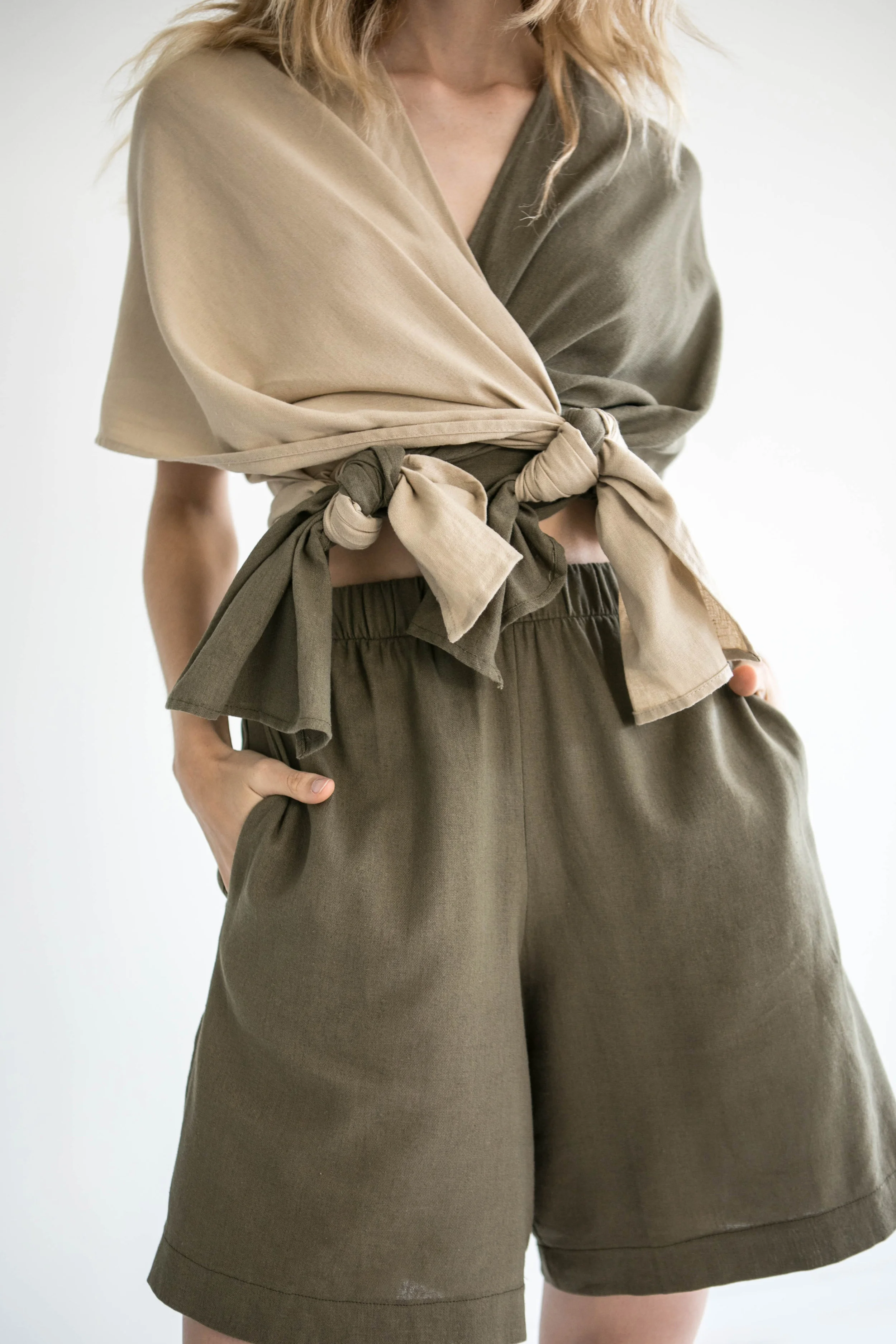 two_tone_hart_army_sand_bloom_shorts_army.jpg