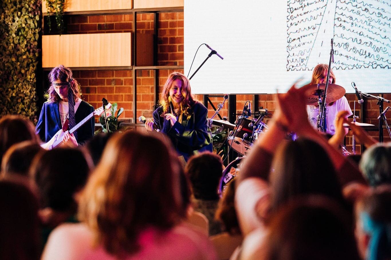 Who came to our April showcase? Was it not the not the best time ever? We miss our crowd surfing croc!

Big thanks to @unibar_adl for having us and to @samuelgravesphotography for these beautiful photos! 🤘✨