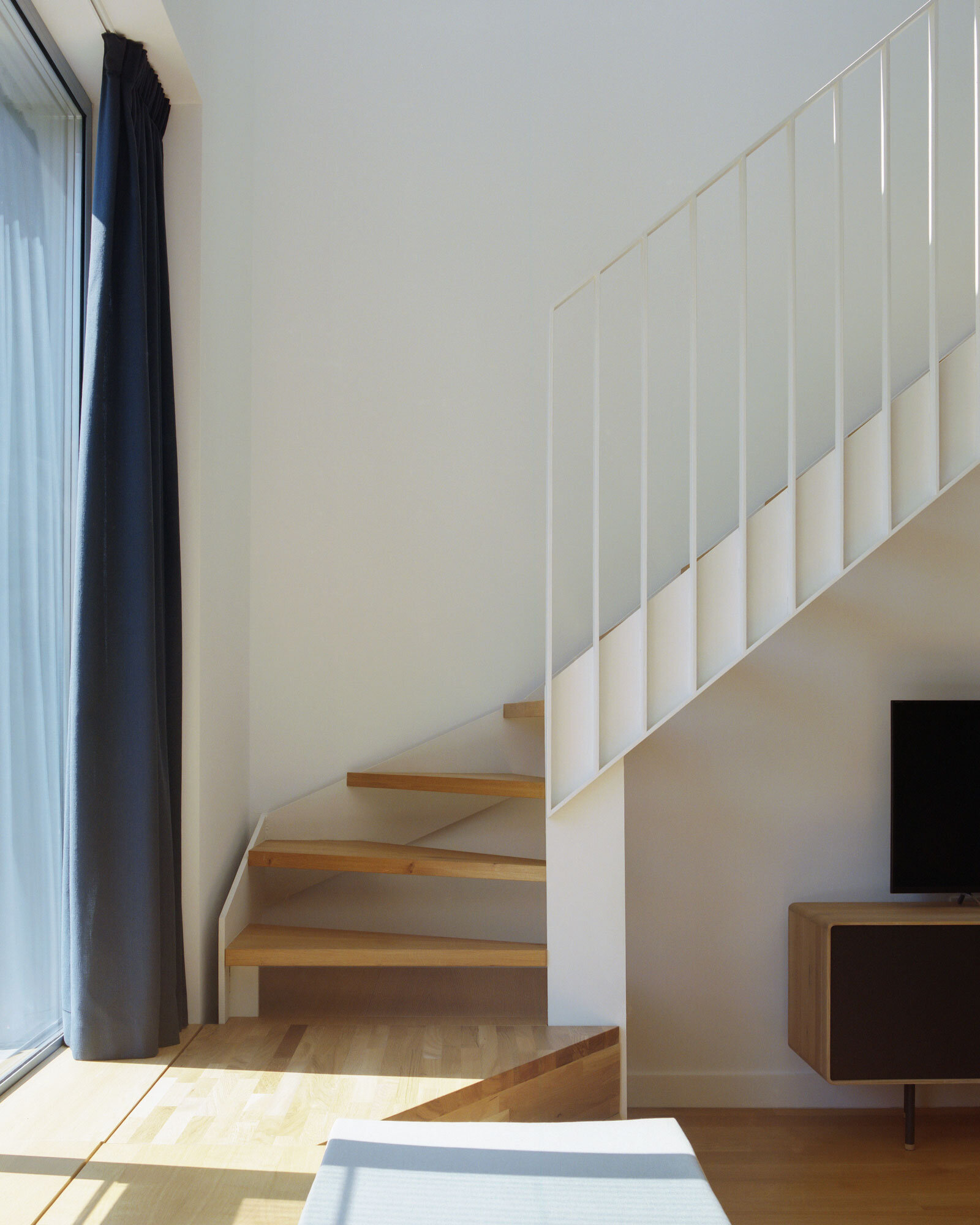 Craftr-Interior_Design-FS_Apartment_03_livingroom.jpg
