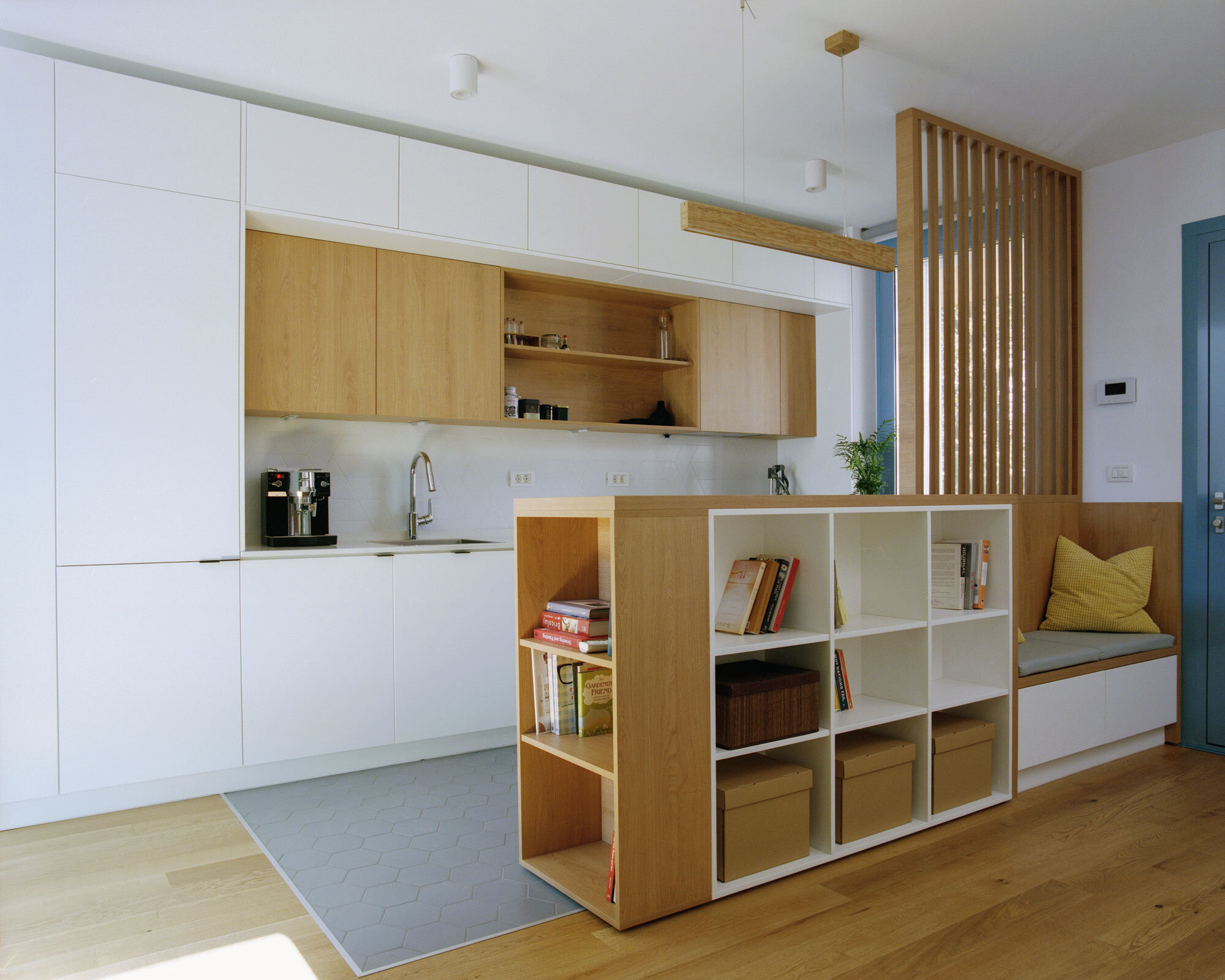 Craftr-Interior_Design-FS_Apartment_09_kitchen.jpg