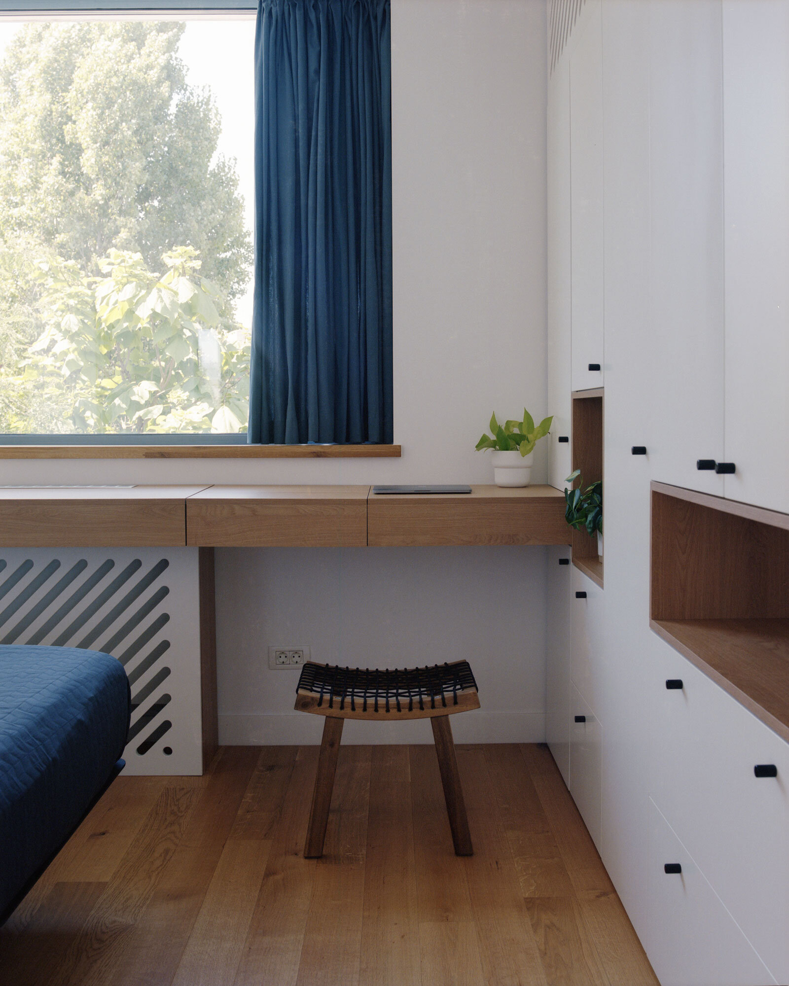 Craftr-Interior_Design-FS_Apartment_16_bedroom.jpg