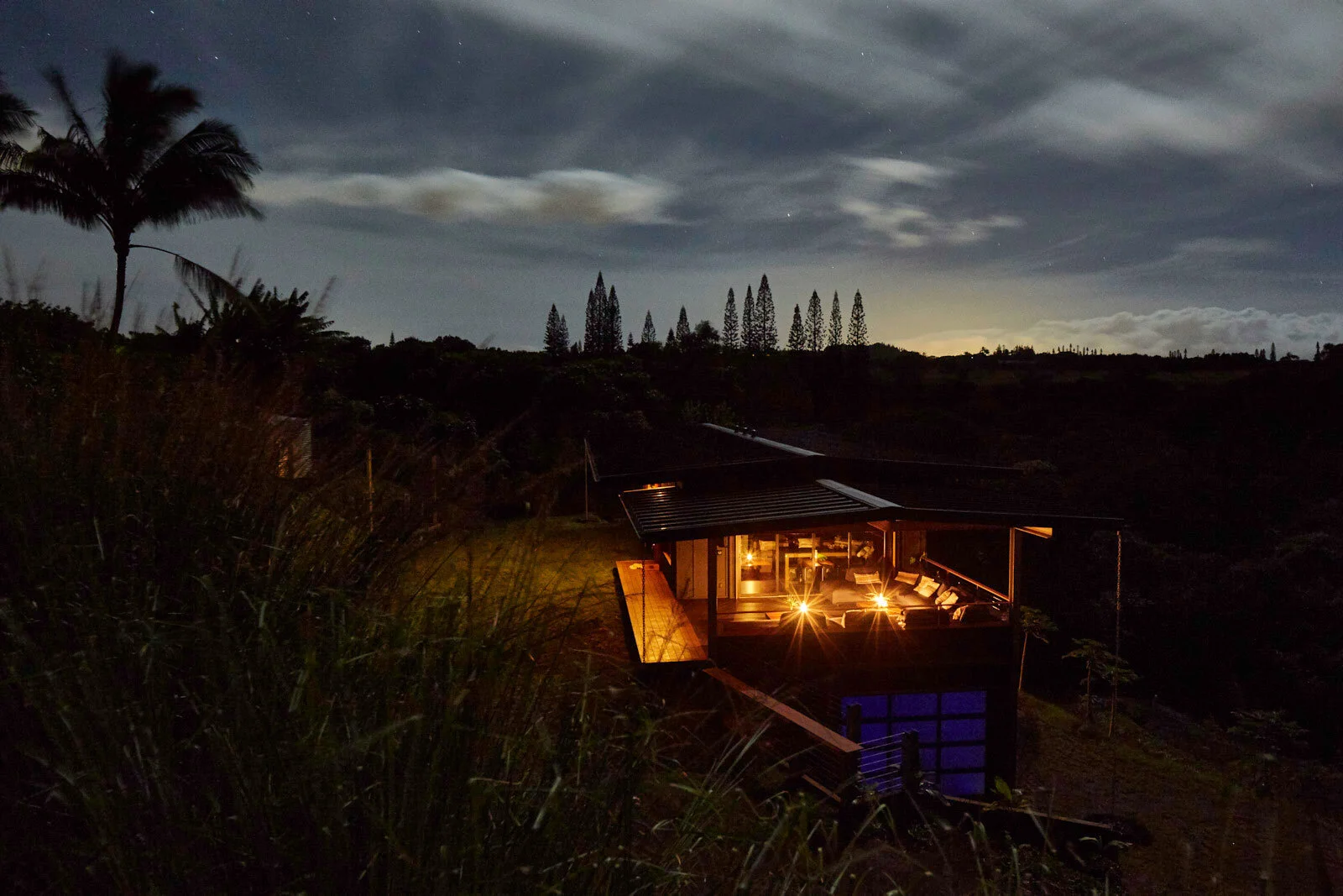 Craftr_Architecture_Maui_29_night_perspective.jpg
