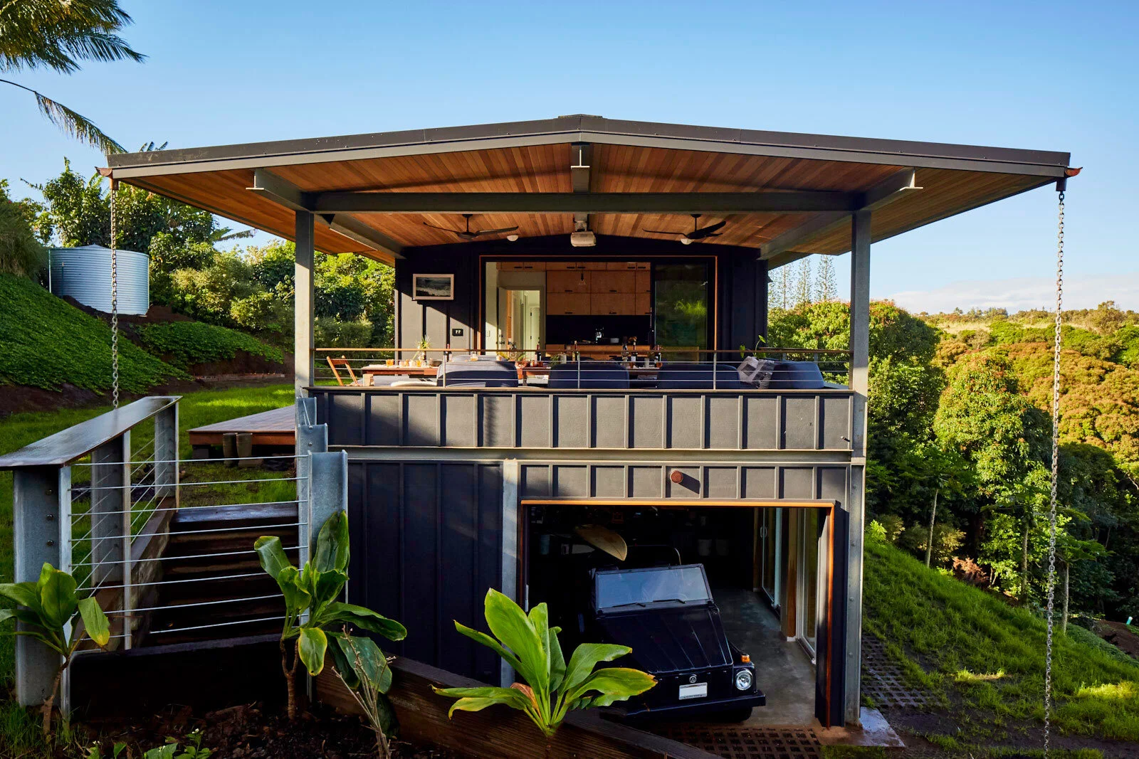 Craftr_Architecture_Maui_02_side_view.jpg
