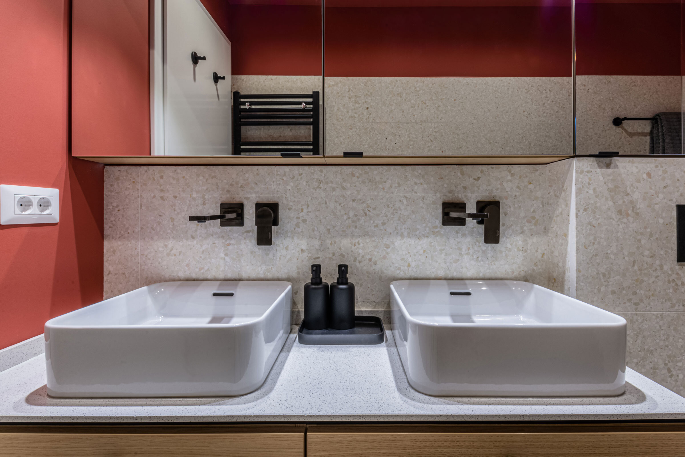 Craftr_Interior_Design_DC_Apartment_40_master_bathroom.jpg