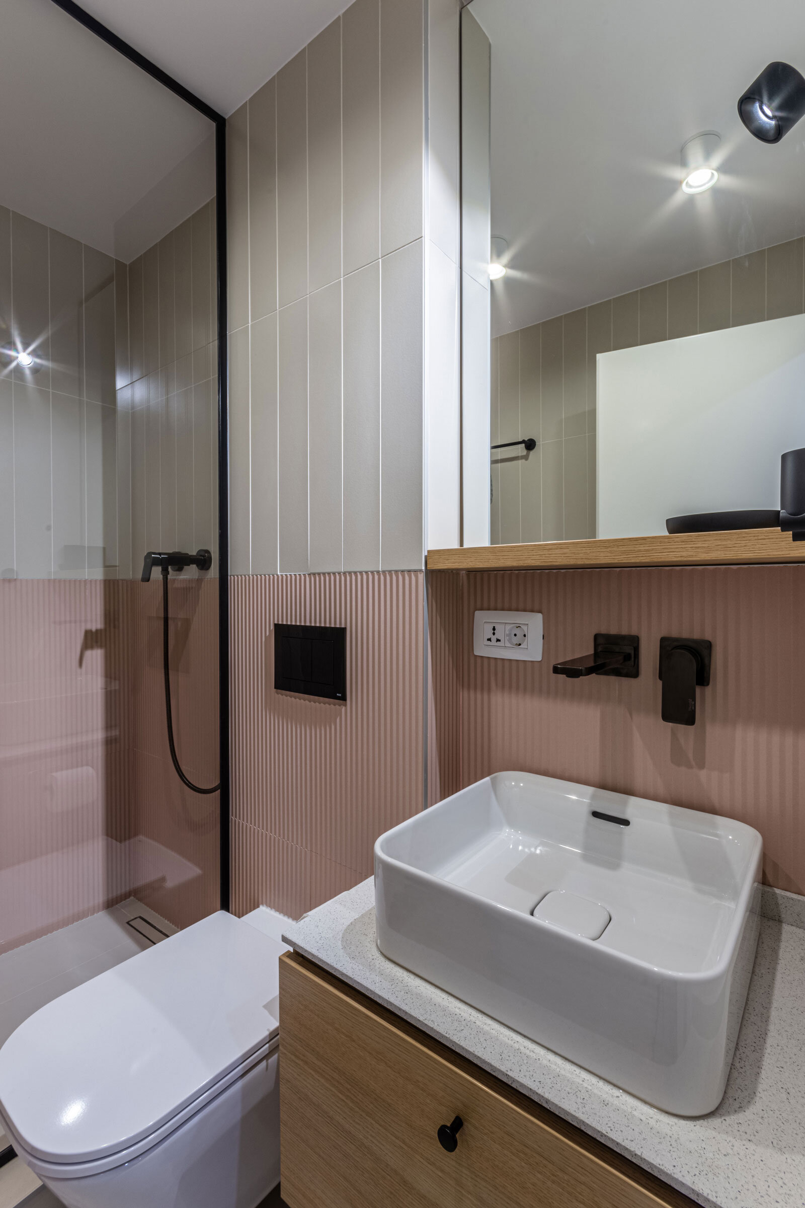 Craftr_Interior_Design_DC_Apartment_48_bathroom.jpg