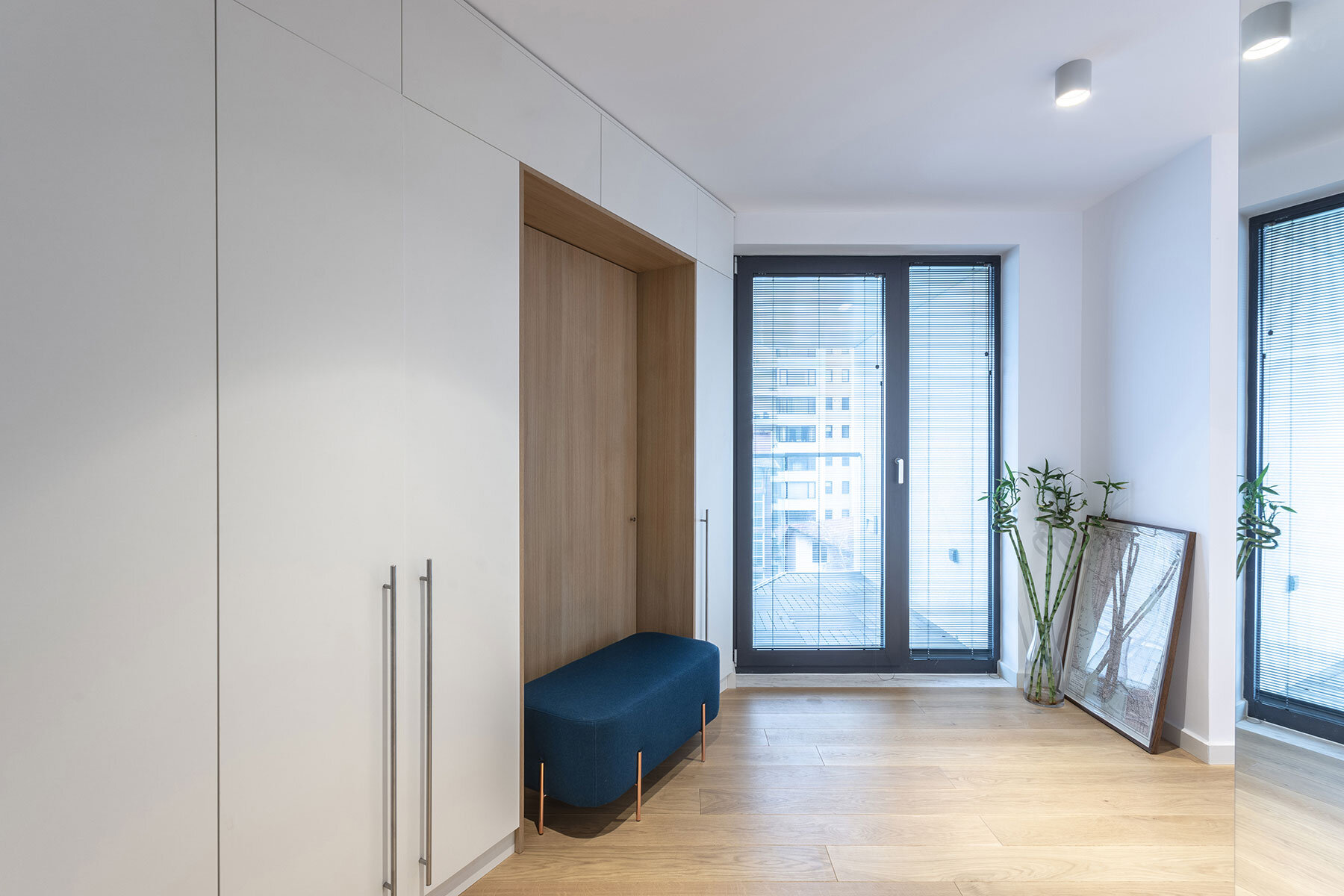 Craftr_Interior_Design_MA1_Apartment_01_hallway.jpg