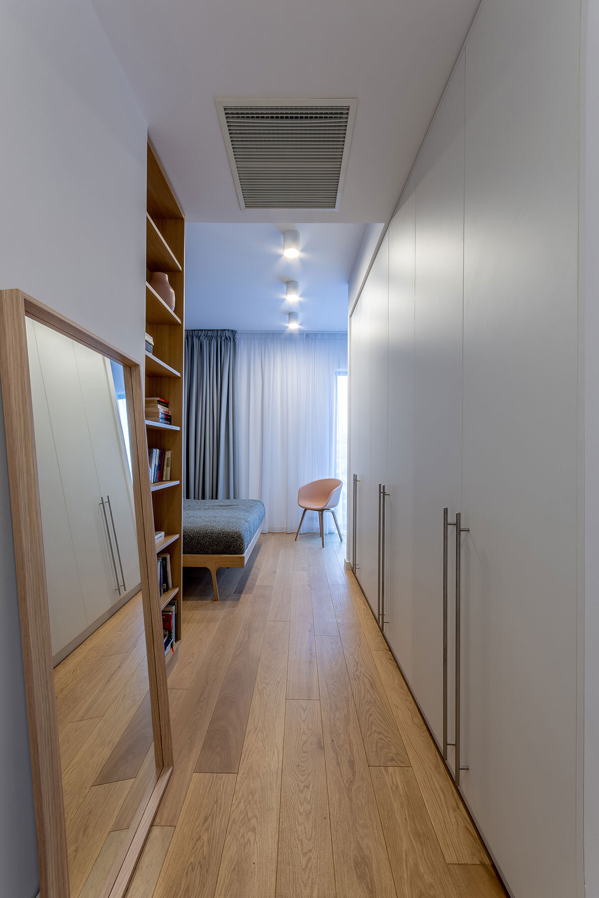 Craftr_Interior_Design_MA1_Apartment_16_master_bedroom.jpg