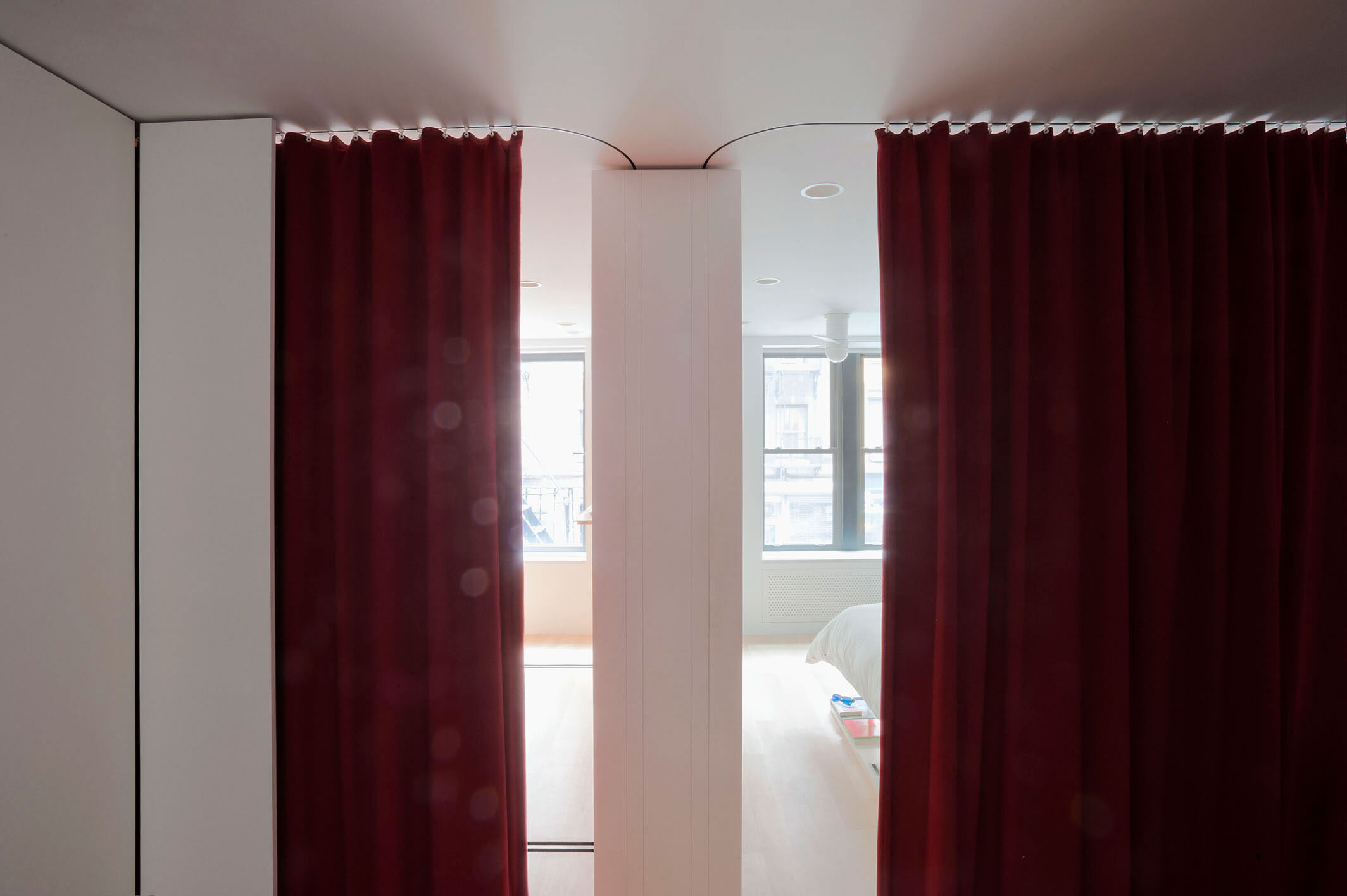Craftr_Interior_Design_LE1_Apartment_16_curtain_dividers.jpg