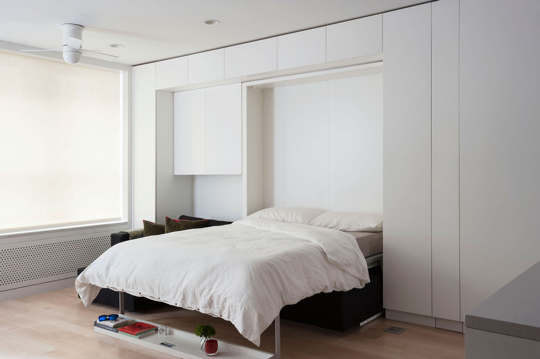 Craftr_Interior_Design_LE1_Apartment_37_murphy_bed.jpg