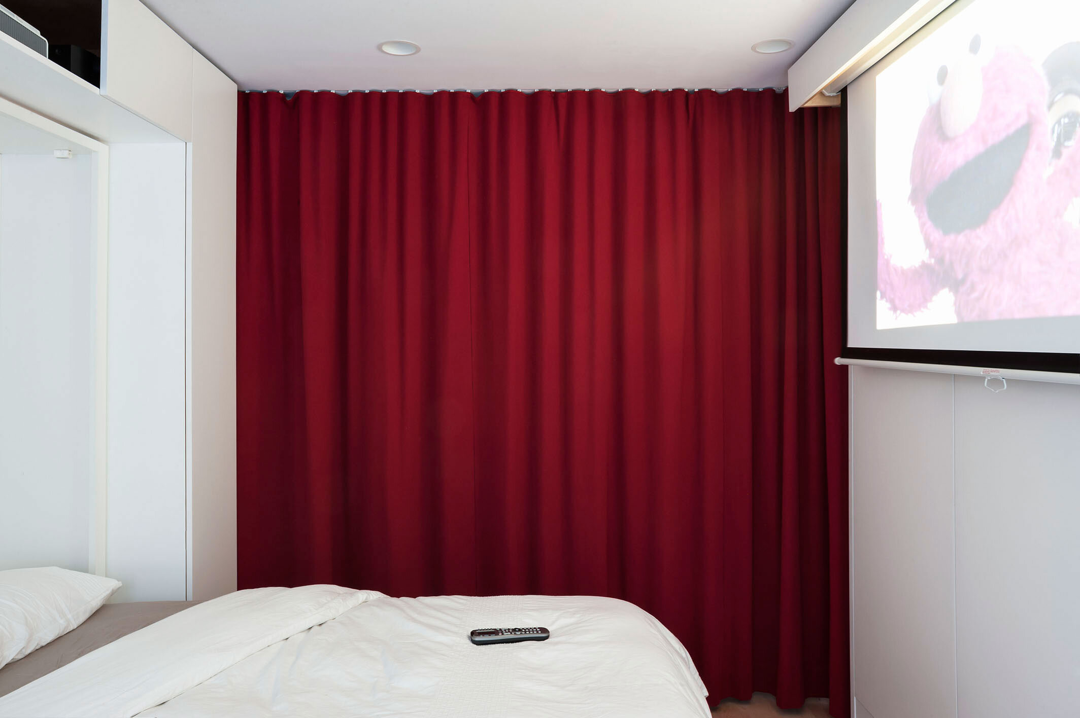 Craftr_Interior_Design_LE1_Apartment_39_bedroom.jpg